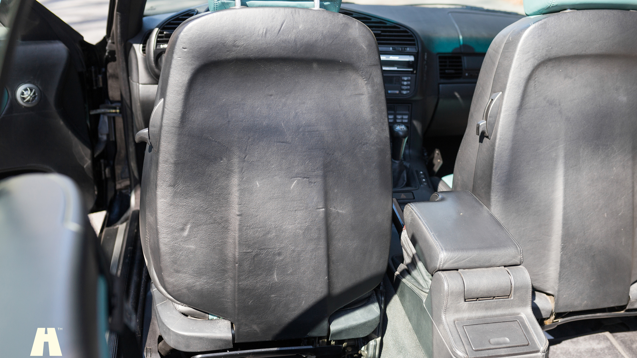 Interior image of 1996 BMW M3 3.2 Cabriolet (47)