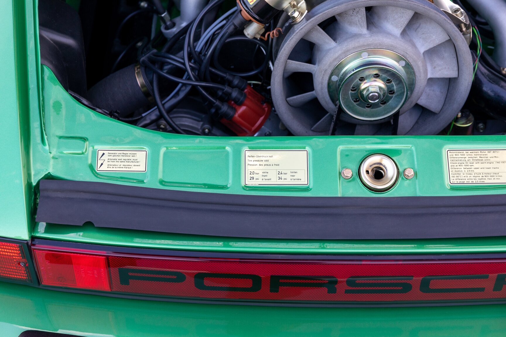 Image of 1974 Porsche 911 S Targa mechanics