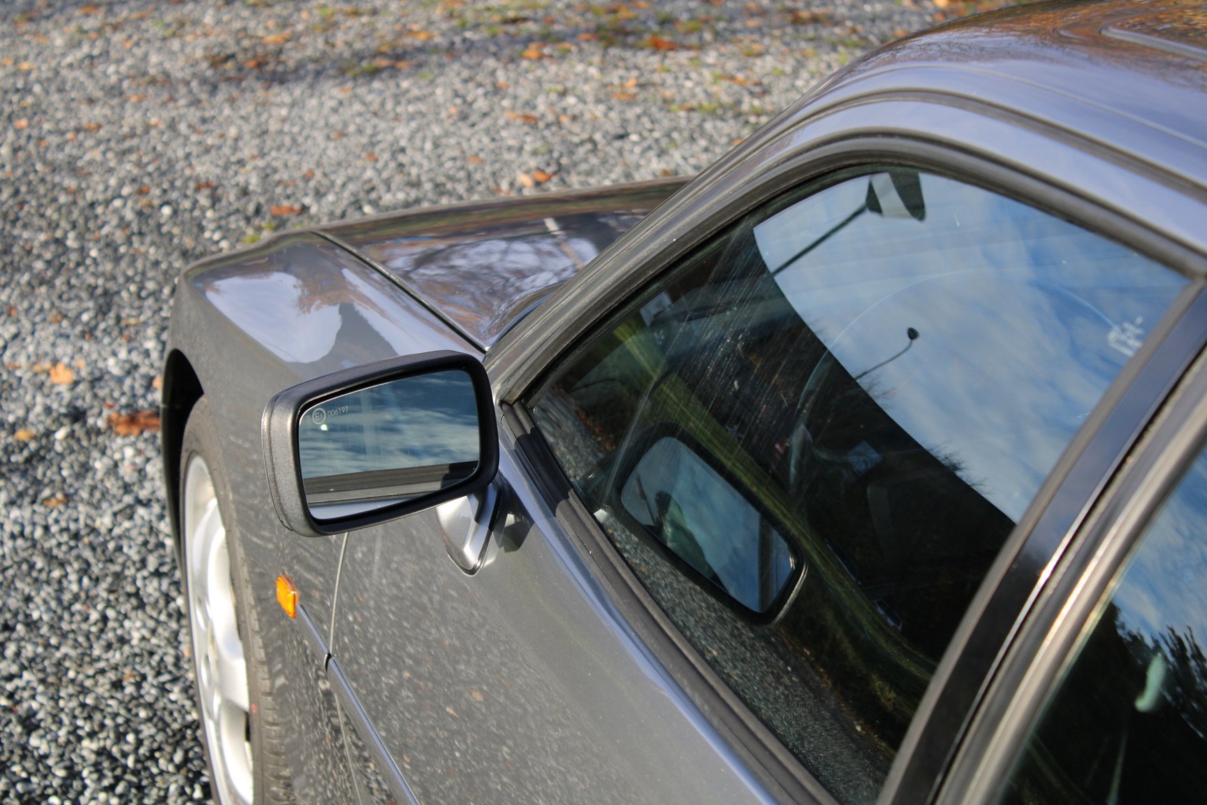 Exterior image of 1991 PORSCHE 944 S2