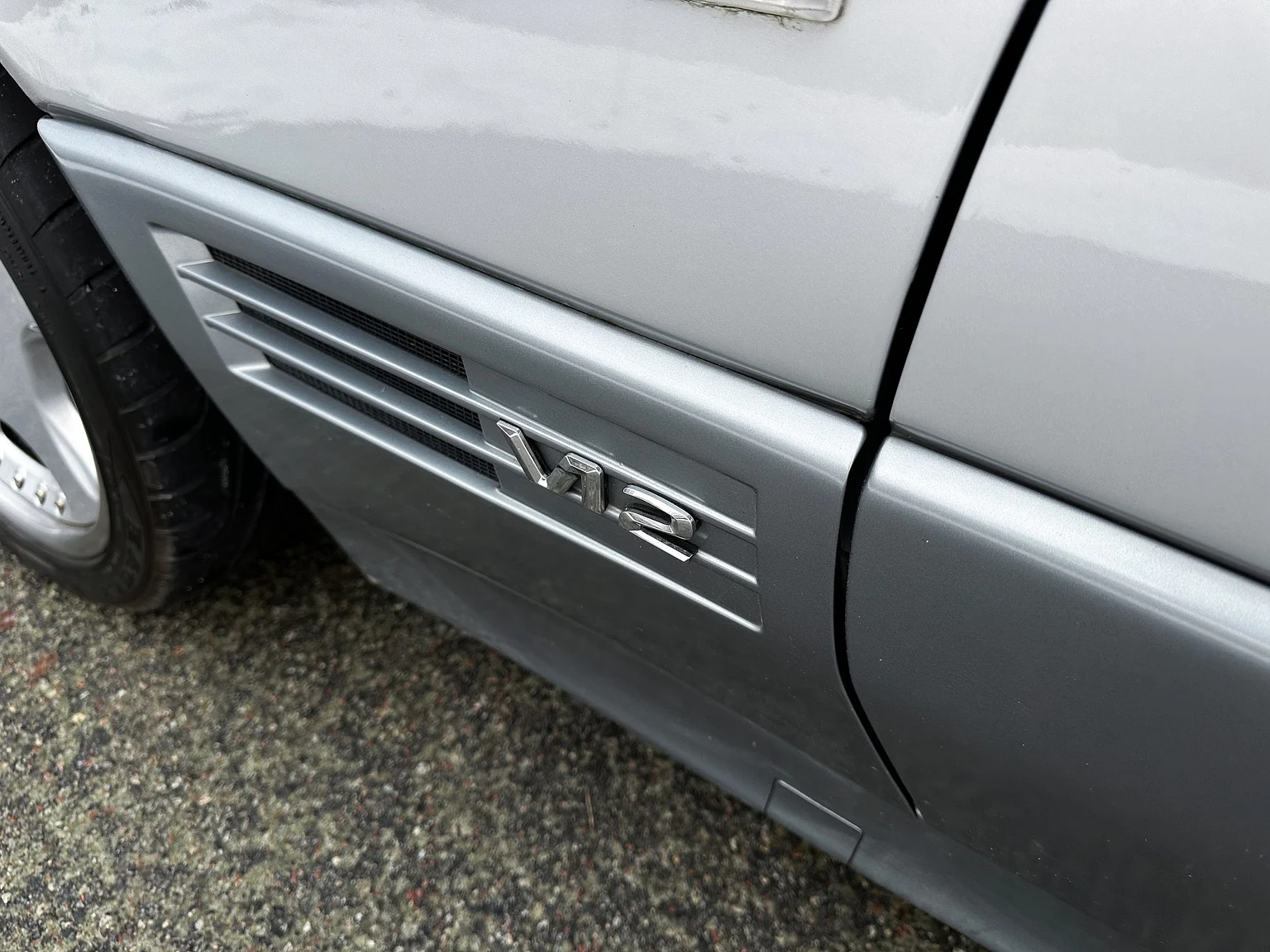 Exteriörbild på 1993 Mercedes-Benz 600 SL (47)