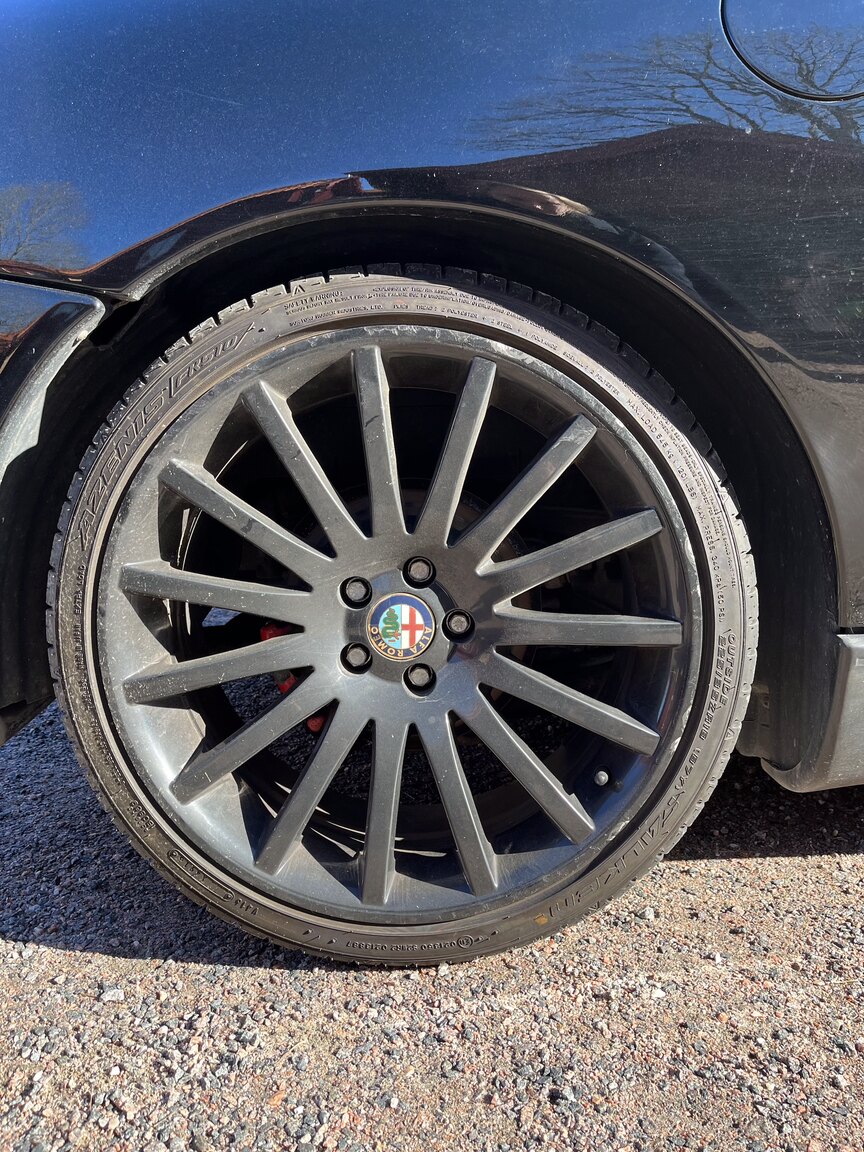 Exteriörbild på 1998 Alfa Romeo GTV