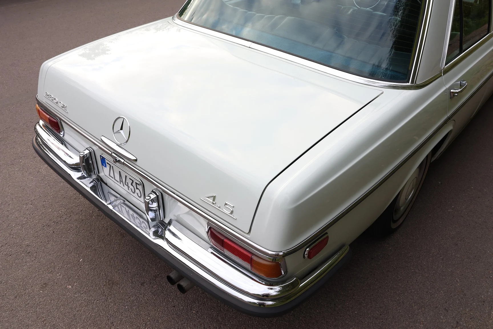 Aussenfoto 1972 Mercedes-Benz 280 SE 4.5  (16)