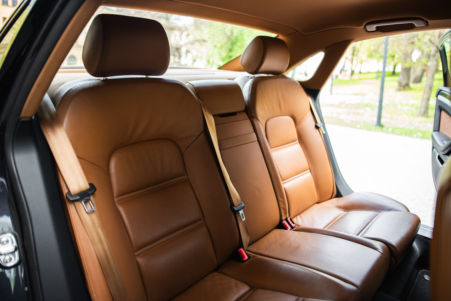 Interior image of 2009 Audi S8 5.2 V10 FSI Quattro