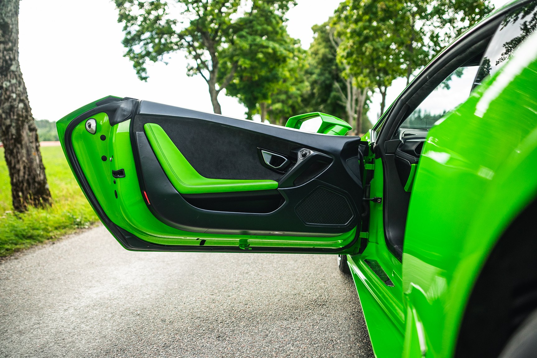 Innenraumfoto von 2016 Lamborghini Huracan LP-610-4