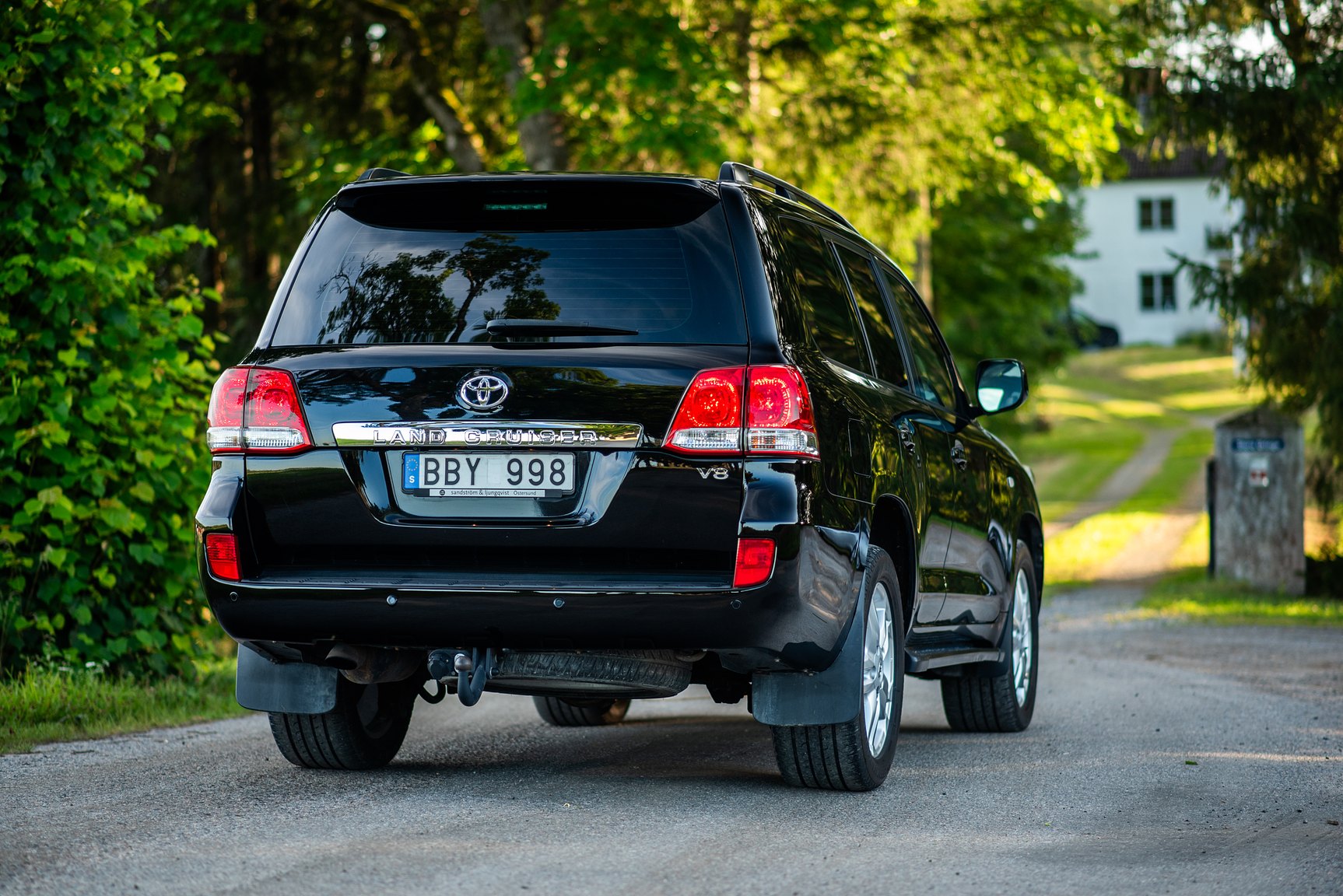 Exterior image of 2008 Toyota Land Cruiser 4.5 4WD V8