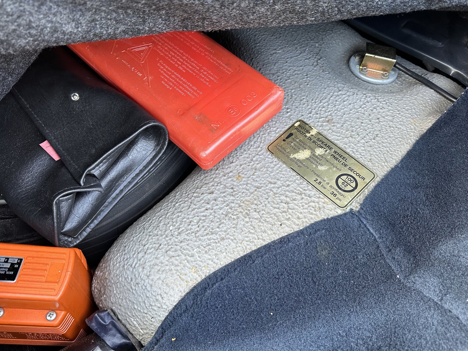 Interiörbild 1986 Porsche 911 Carrera 3.2