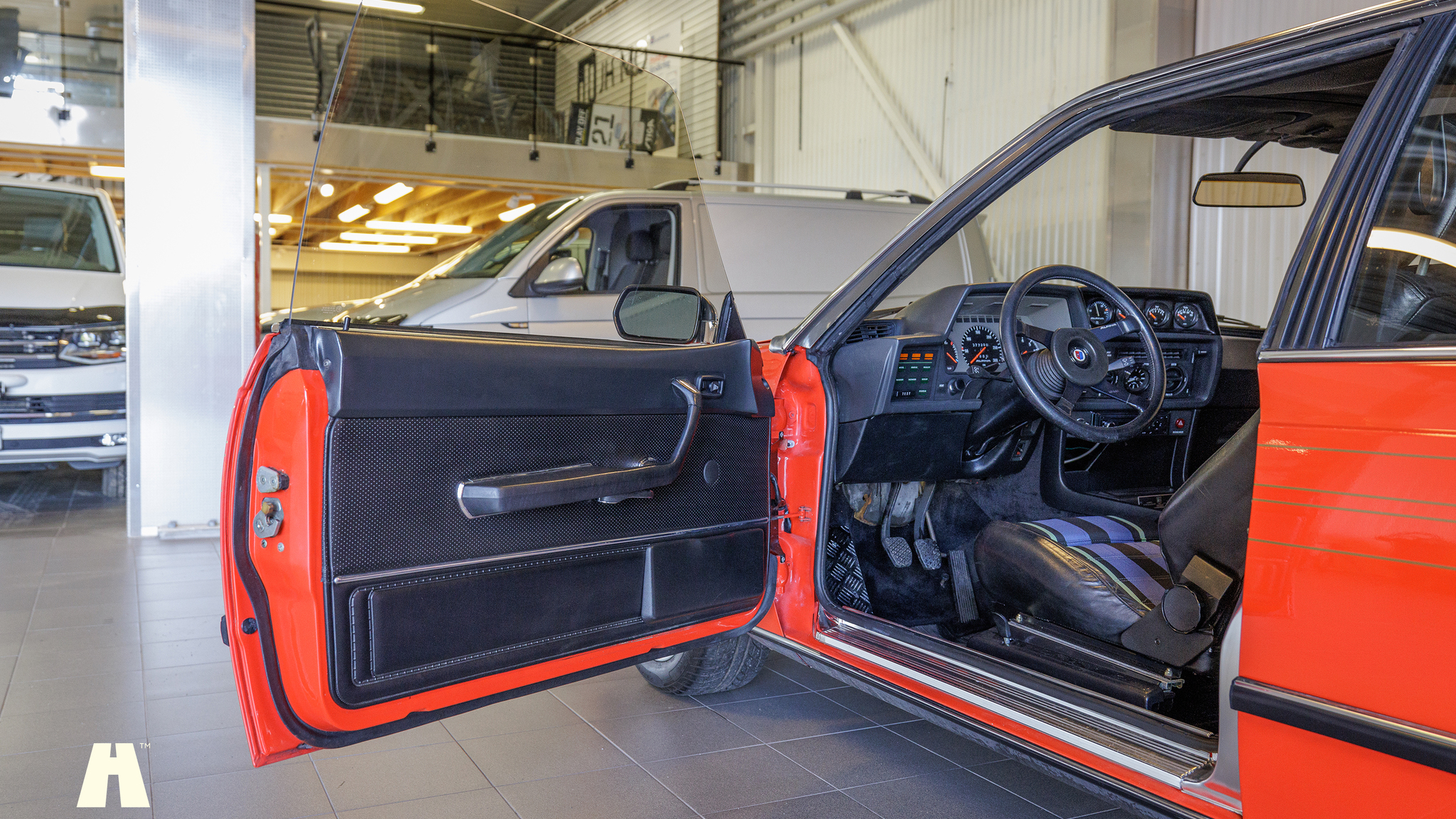 Innenraumfoto von 1979 Alpina B7 Turbo