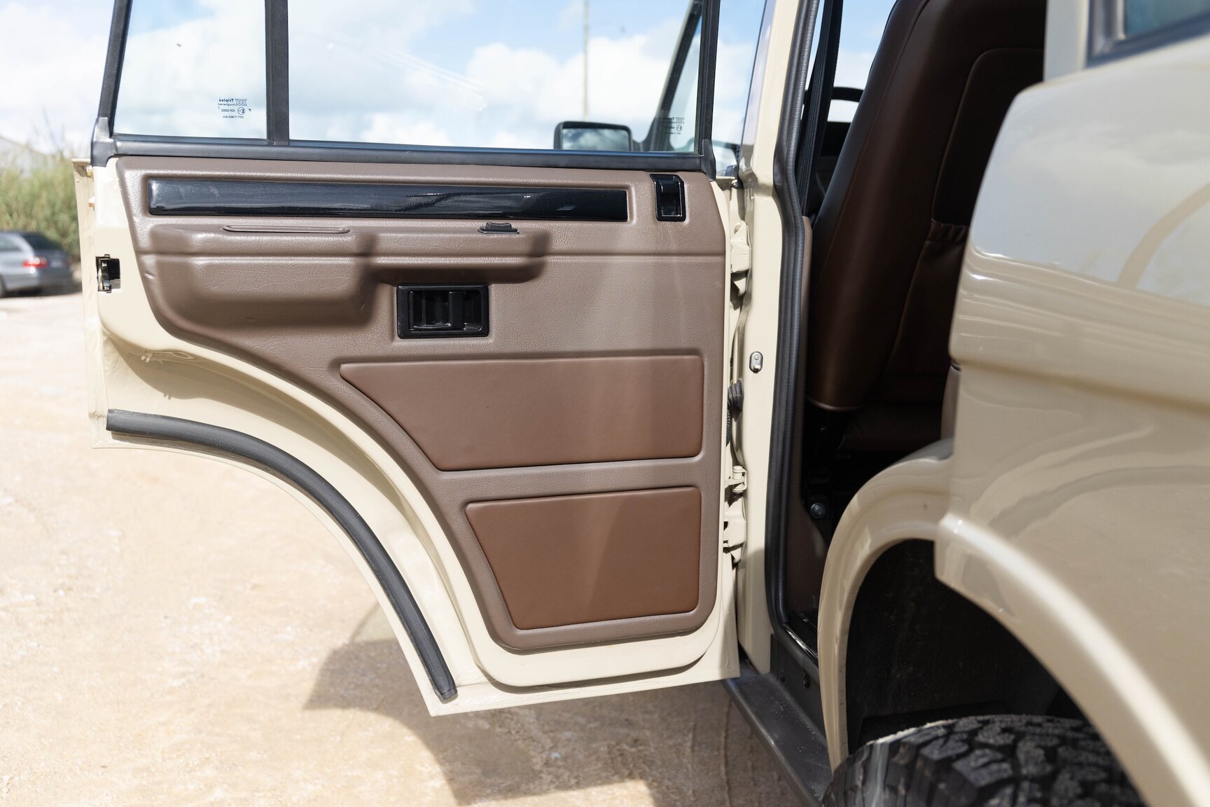Innenraumfoto von 1991 Range Rover Restomod