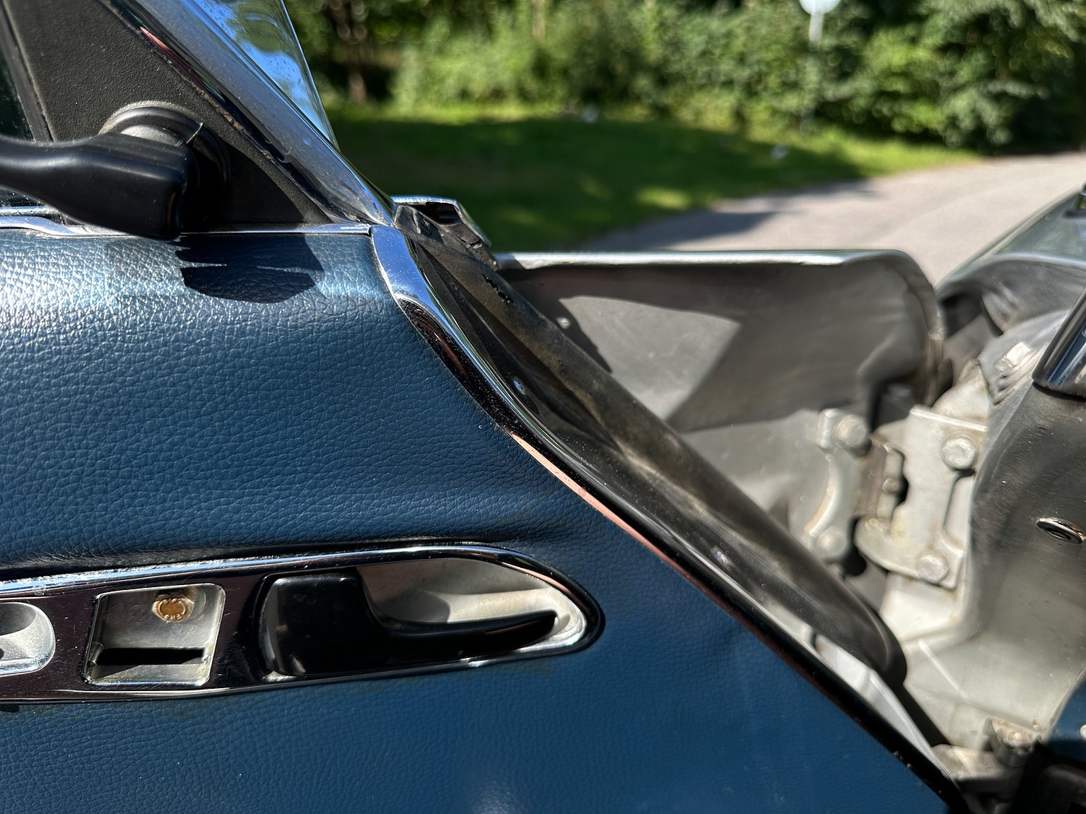 Interior image of 1972 Mercedes-Benz 350 SL