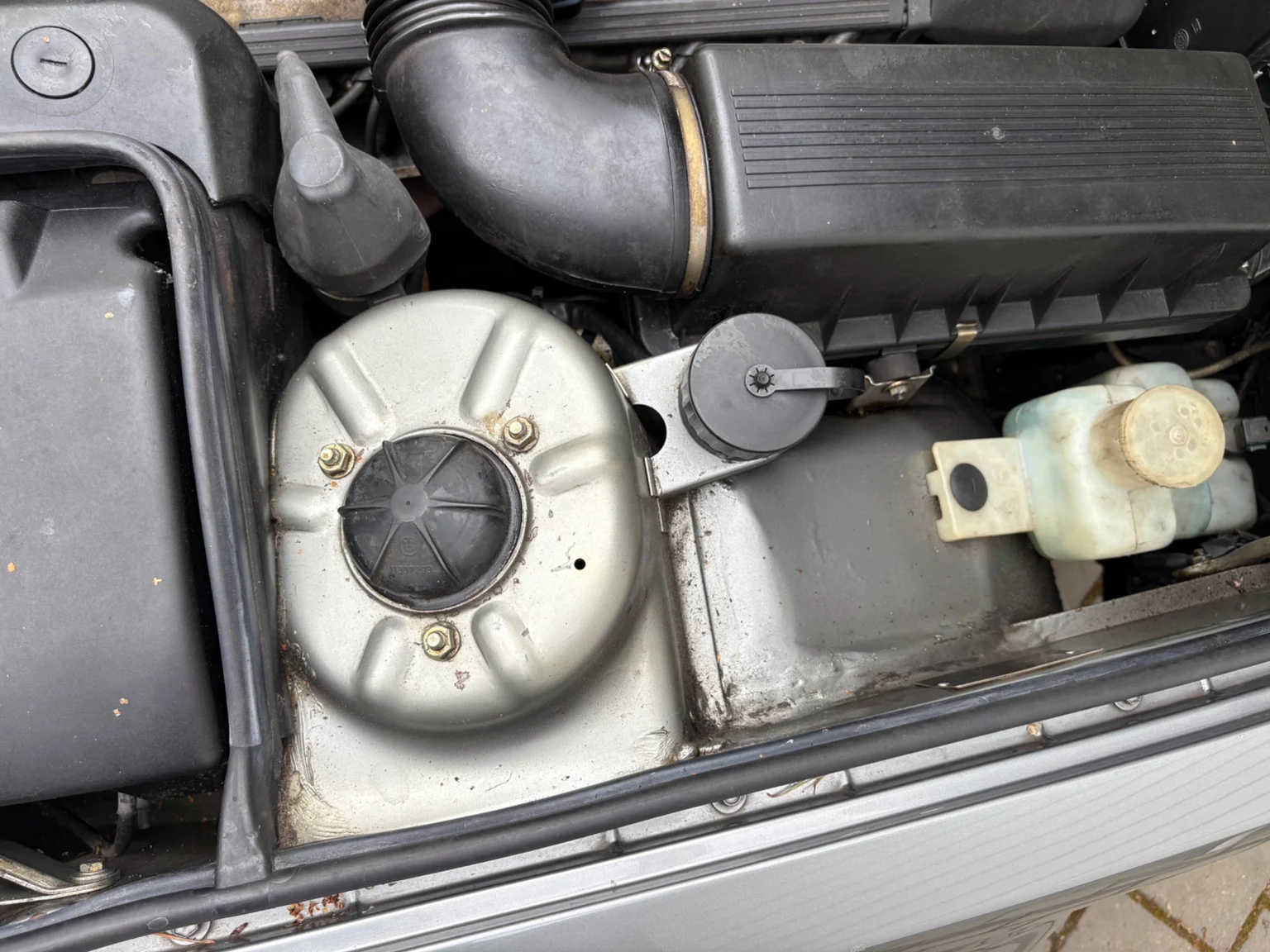 Image of 1988 BMW 730iA mechanics (22)