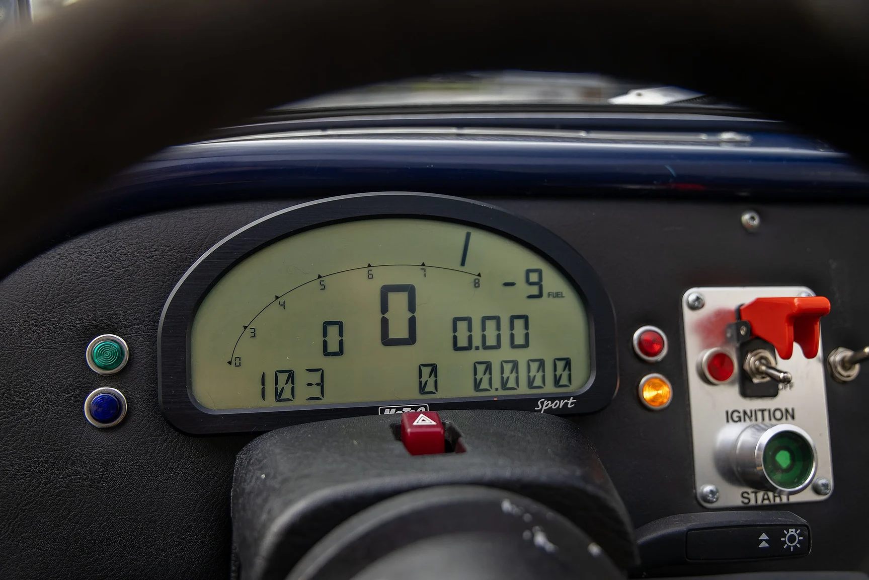 Interiörbild 2007 Dax Rush Super Seven Replica V6 twin turbo (4)