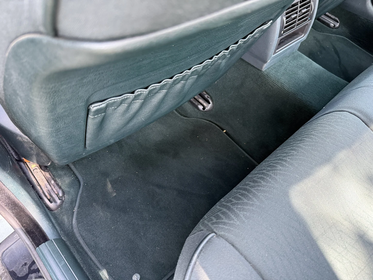 Innenraumfoto von 2003 BMW 525d Sedan (59)