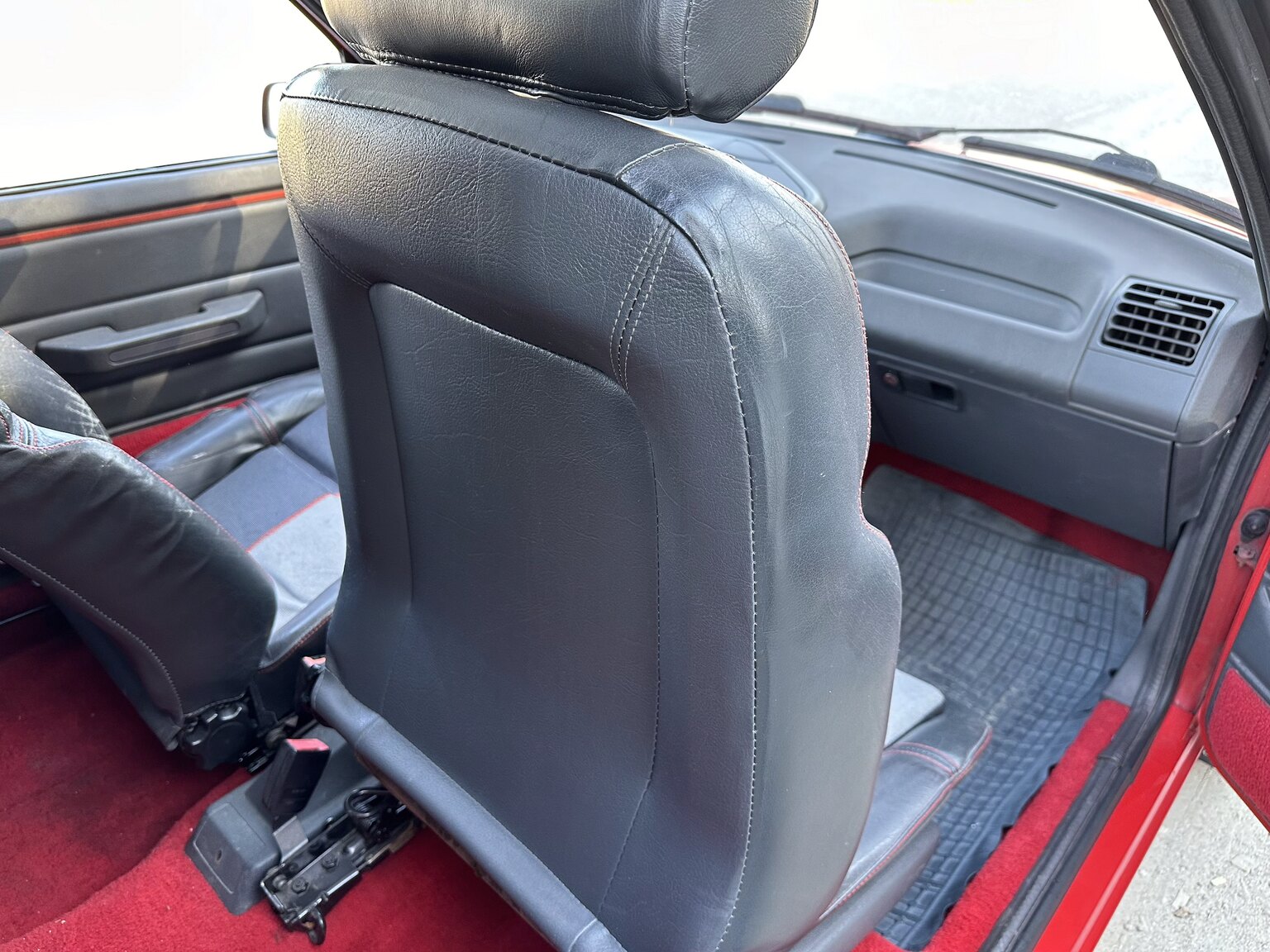 Interior image of 1989 Peugeot 205 GTI
