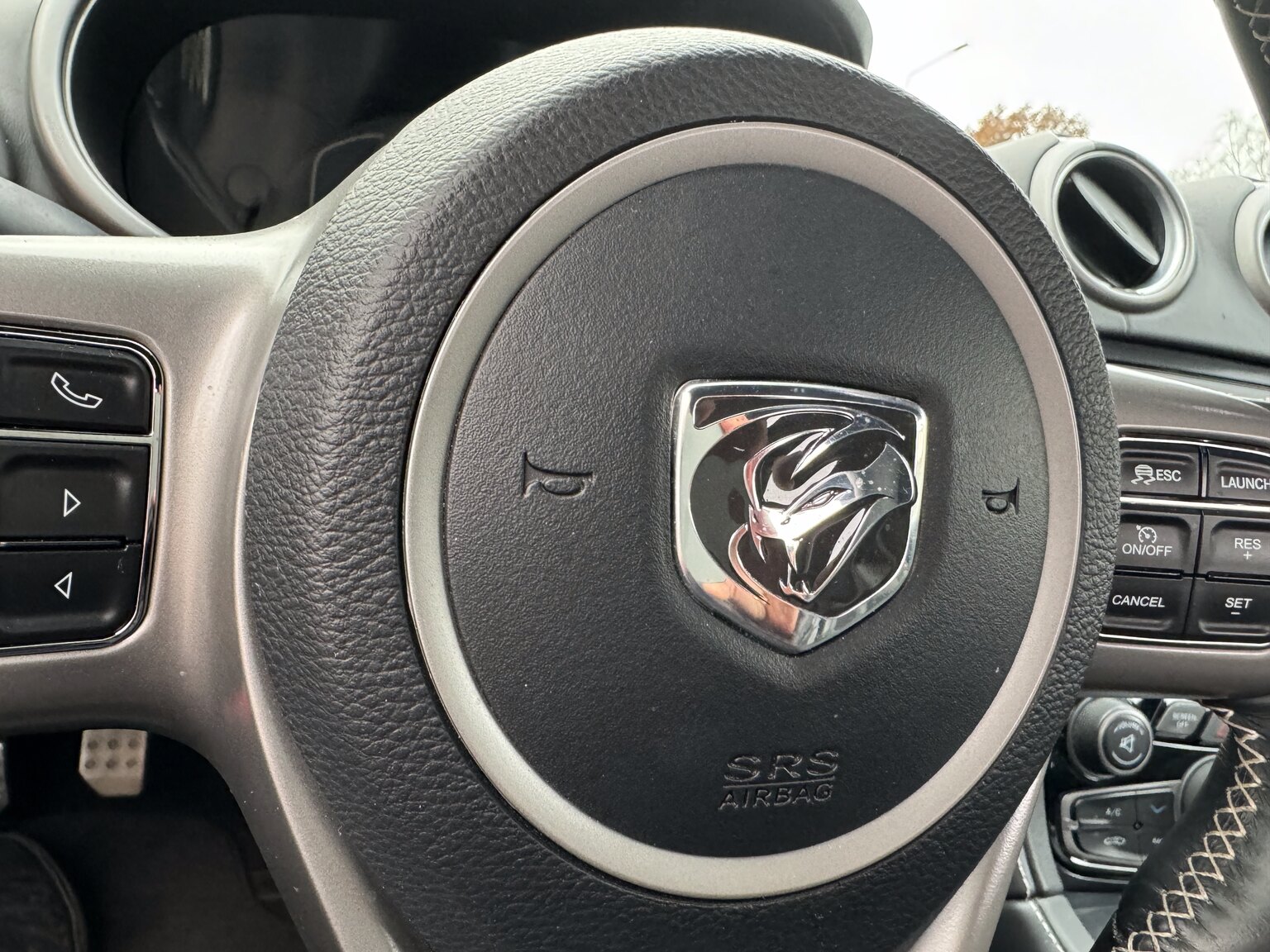 Interiörbild 2014 Dodge Viper GTS (17)