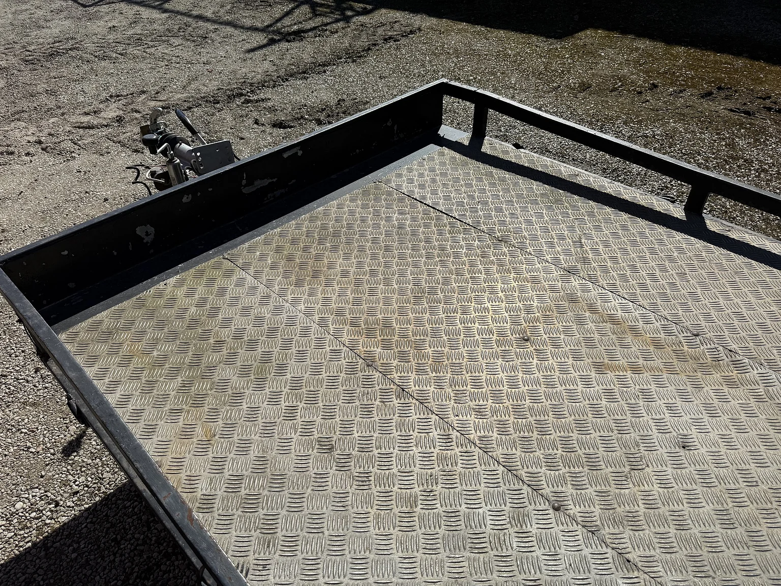 Exteriörbild på 1981 Farsbo Bilsläp (25)