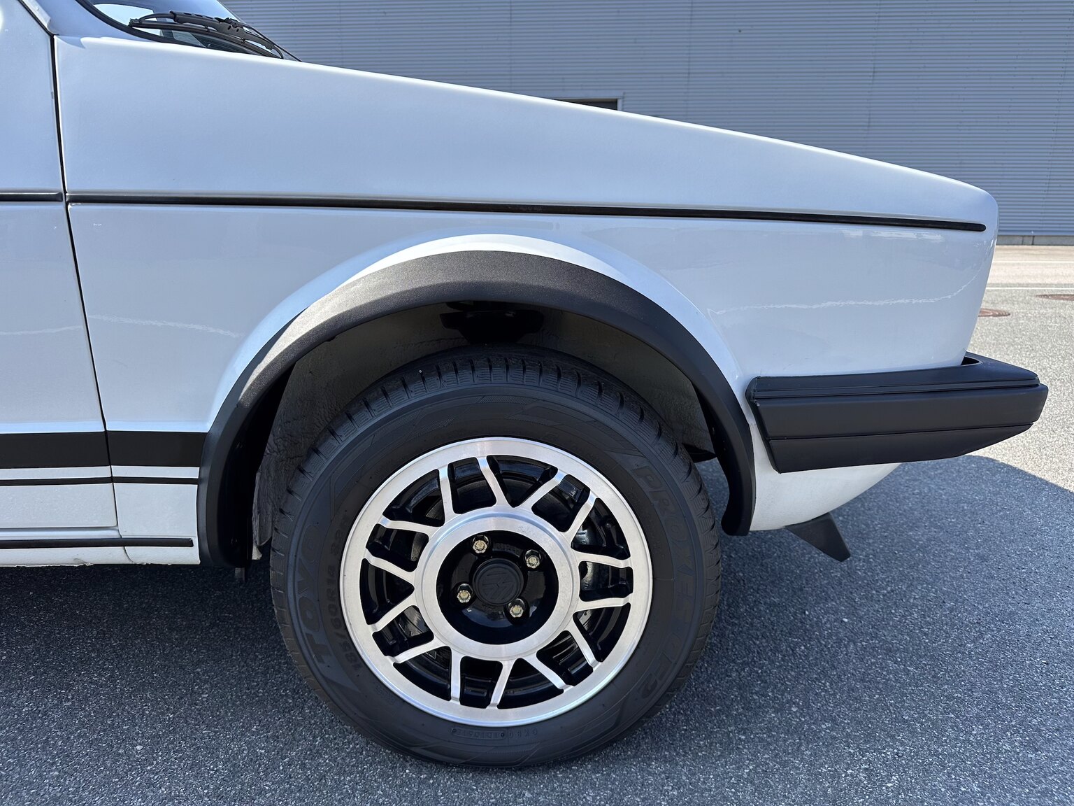 Exteriörbild på 1984 Volkswagen Golf GTI 