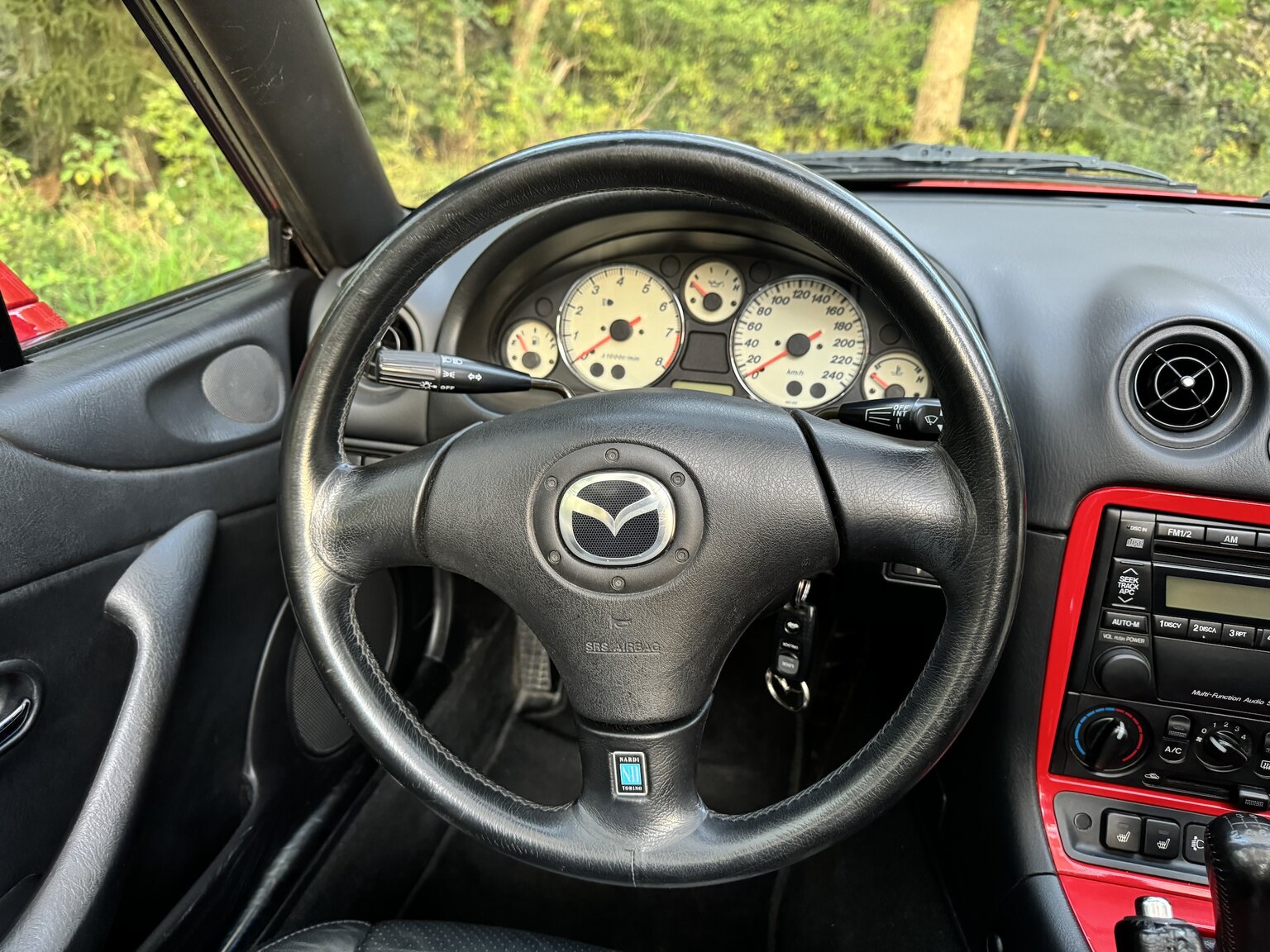 Innenraumfoto von 2004 Mazda MX-5