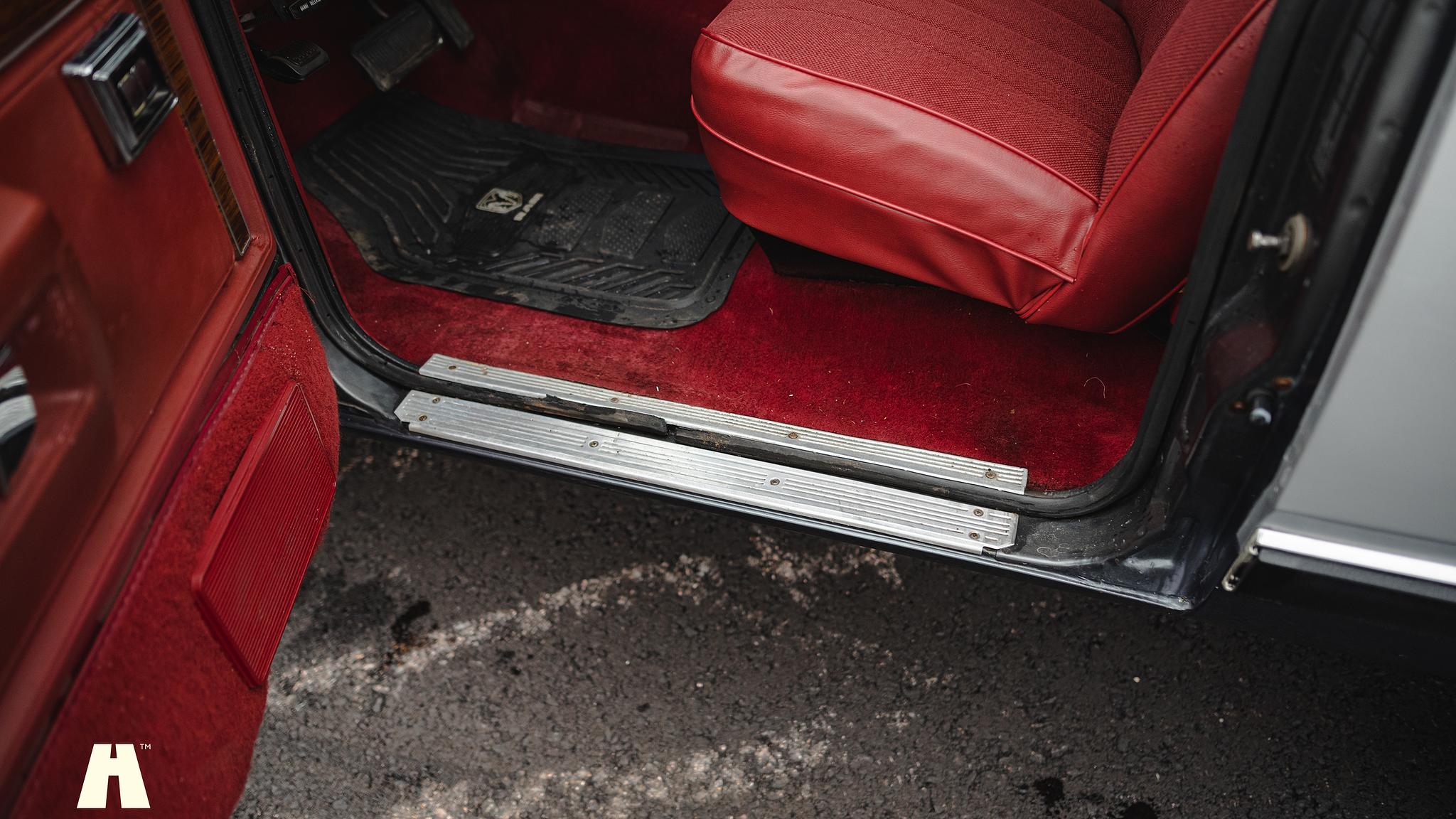 Interior image of 1986 Dodge Ramcharger