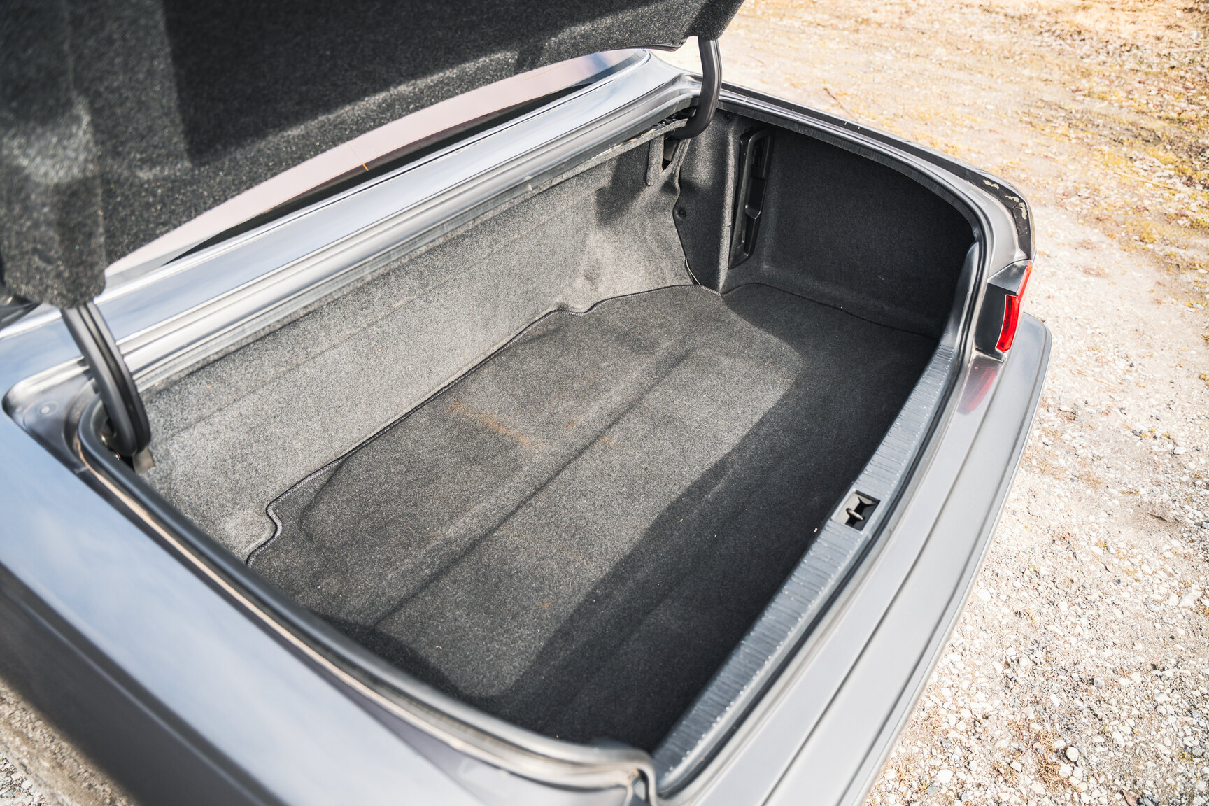 Interior image of 2000 Toyota Century