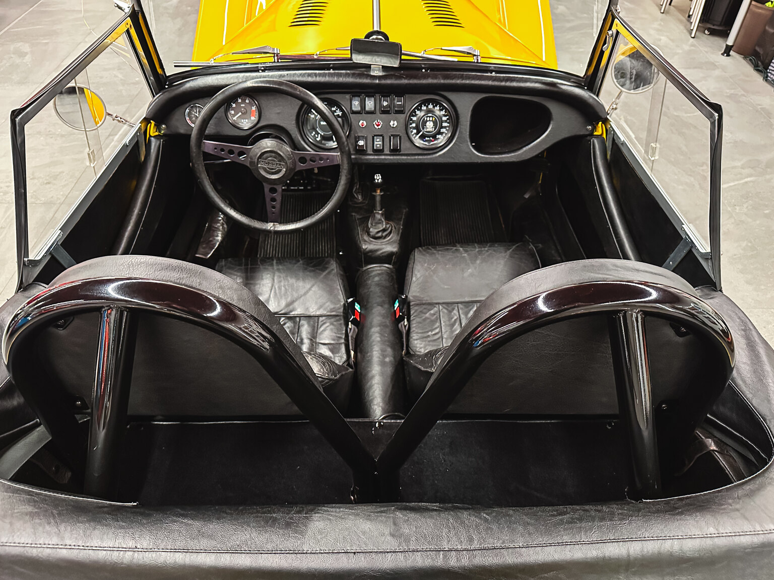 Interiörbild 1974 Morgan +8