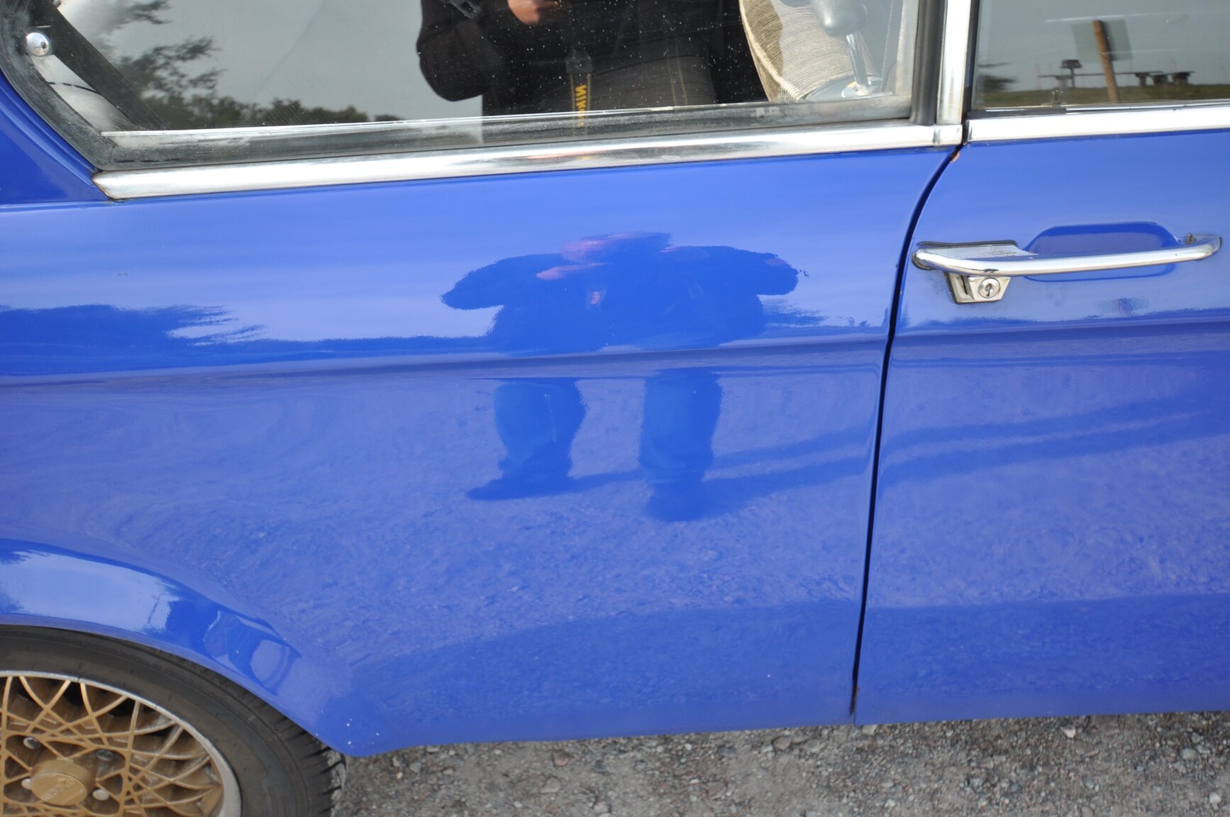 Exterior image of 1975 BMW 2002 Tii