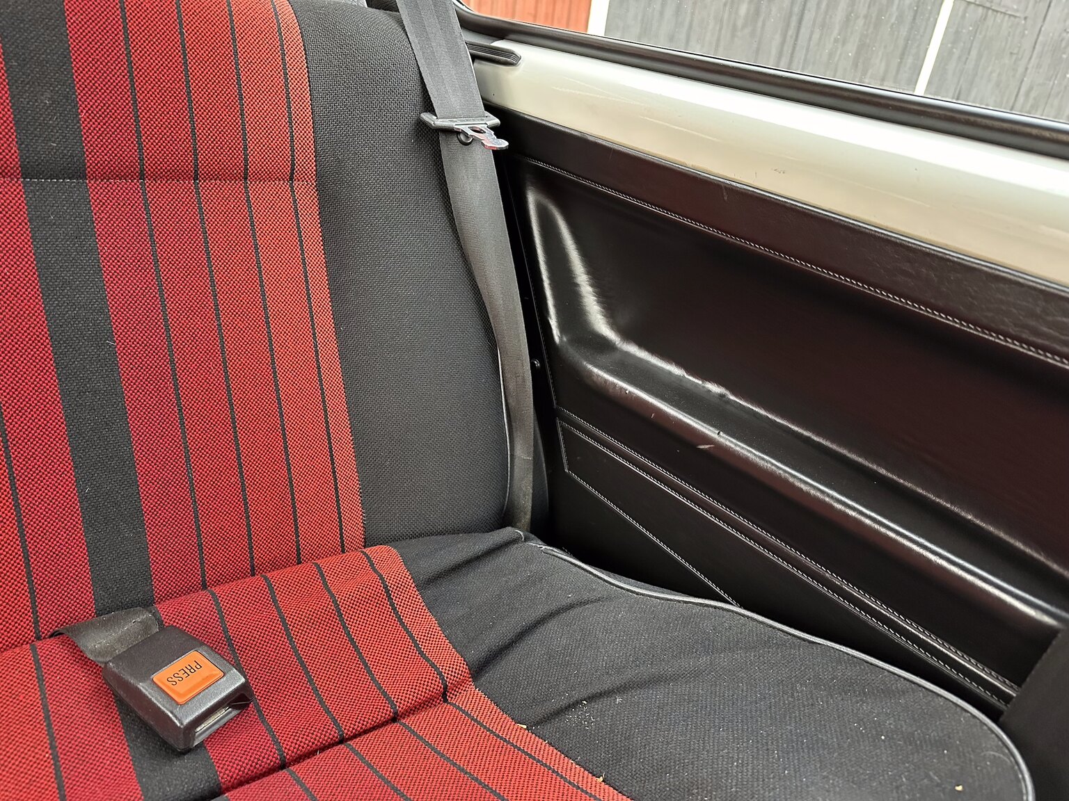 Interiörbild 1984 Volkswagen Golf GTI Special