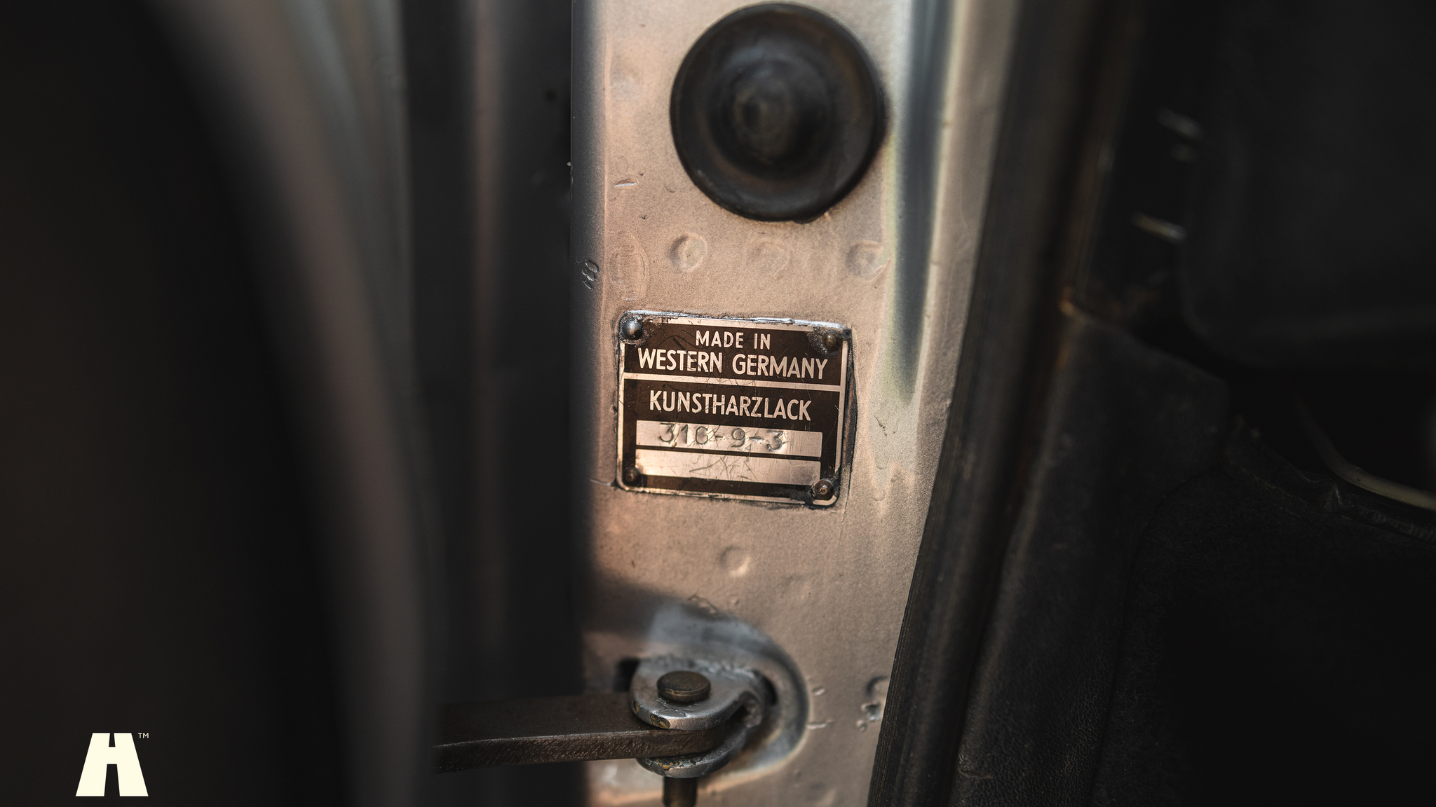 Interior image of 1981 Porsche 911 SC Backdate