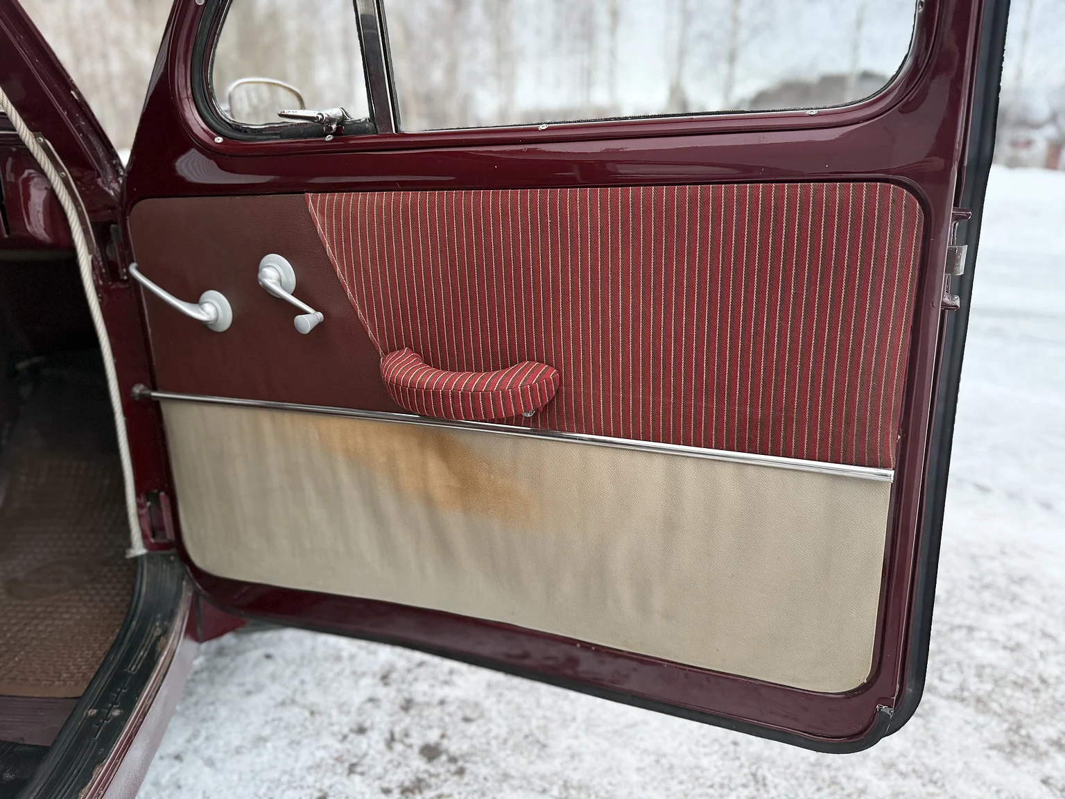 Innenraumfoto von 1953 Volvo PV444ES (27)