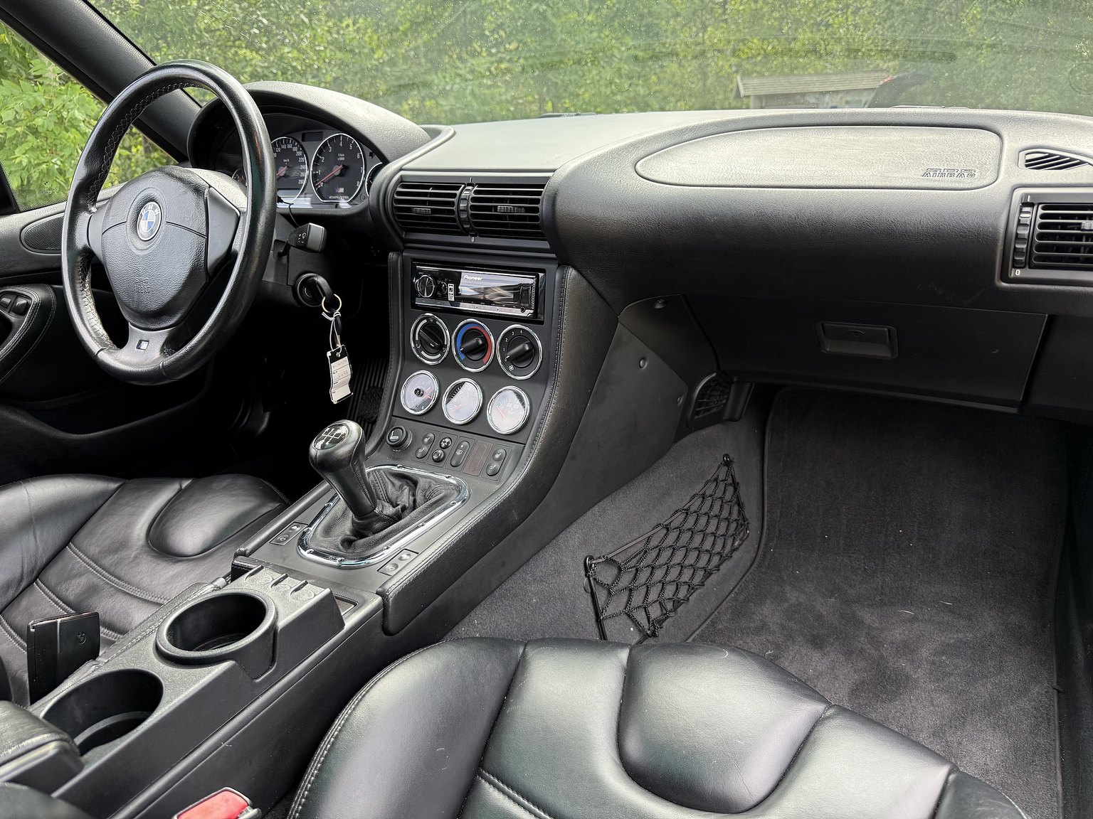 Interior image of 1999 BMW Z3 M Coupé