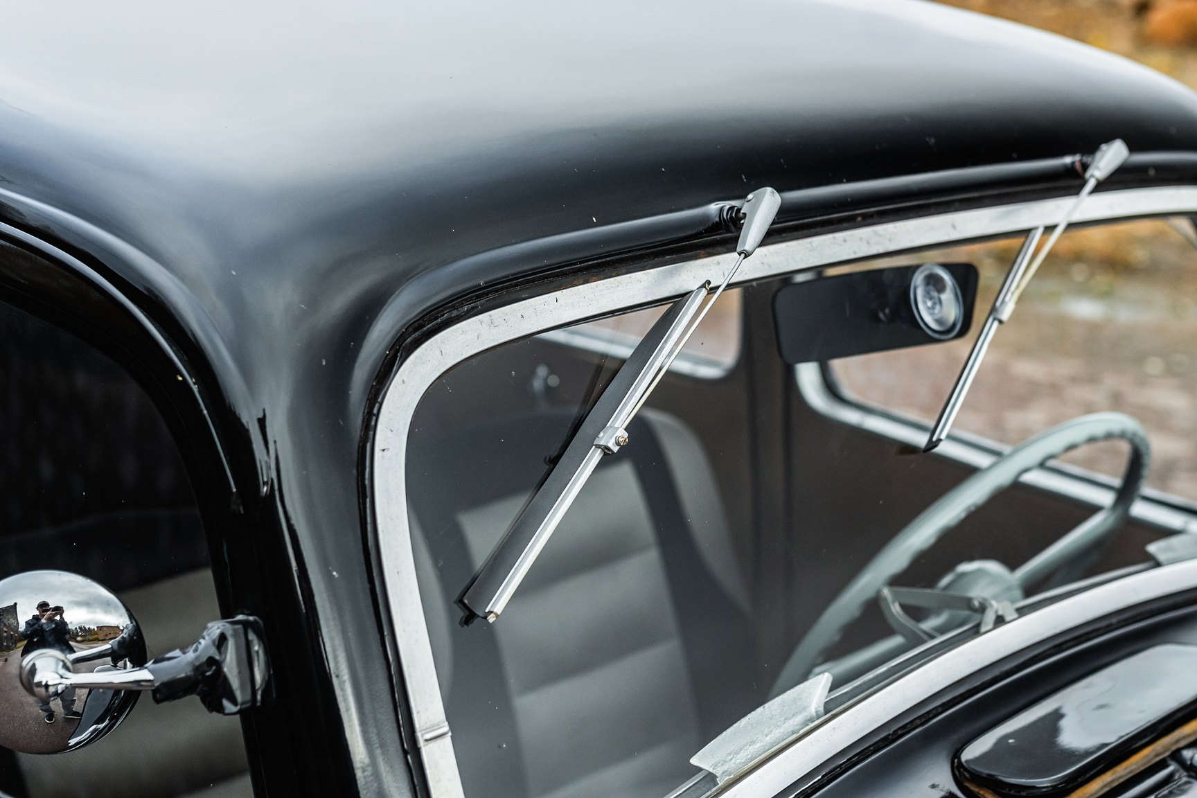 Exterior image of 1951 Citroën Berline 11 Sport