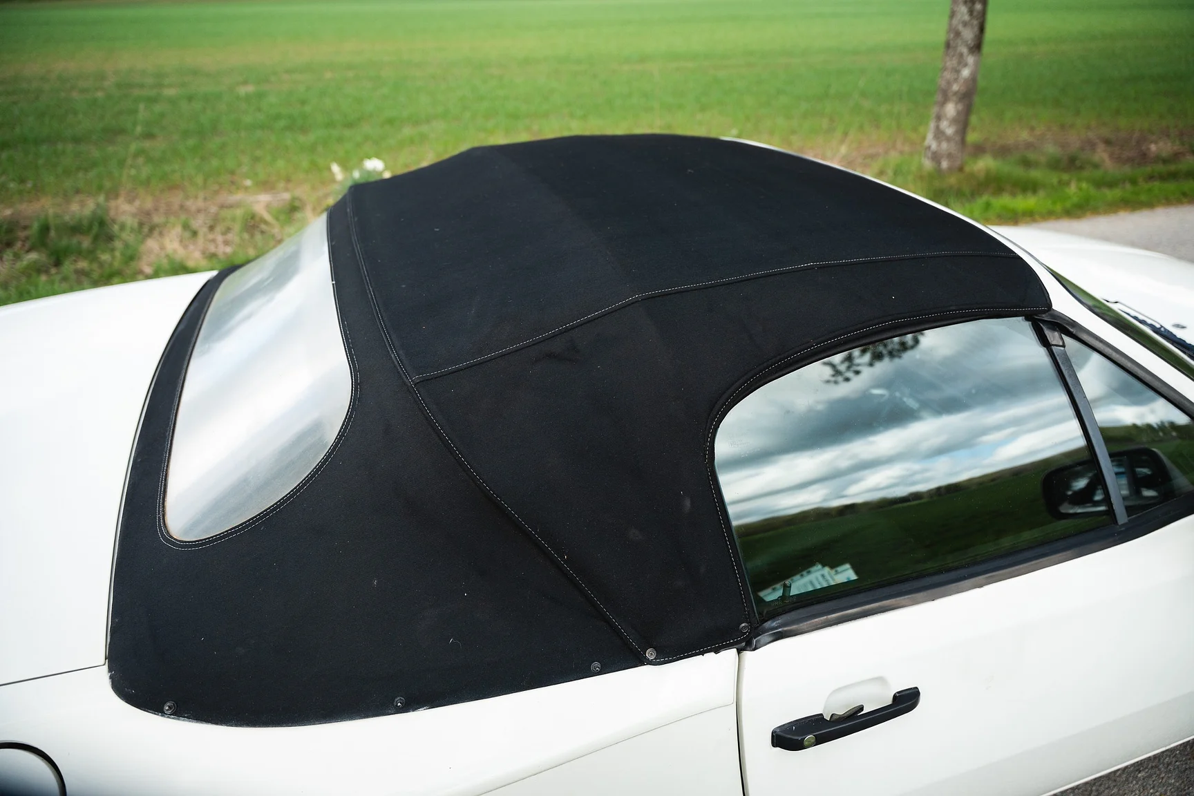 Exteriörbild på 1990 Porsche 944 S2 Cabriolet  (62)