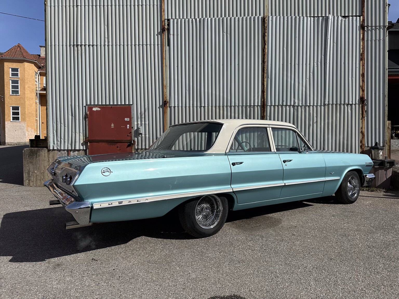 Exteriörbild på 1963 Chevrolet Impala Sedan (73)