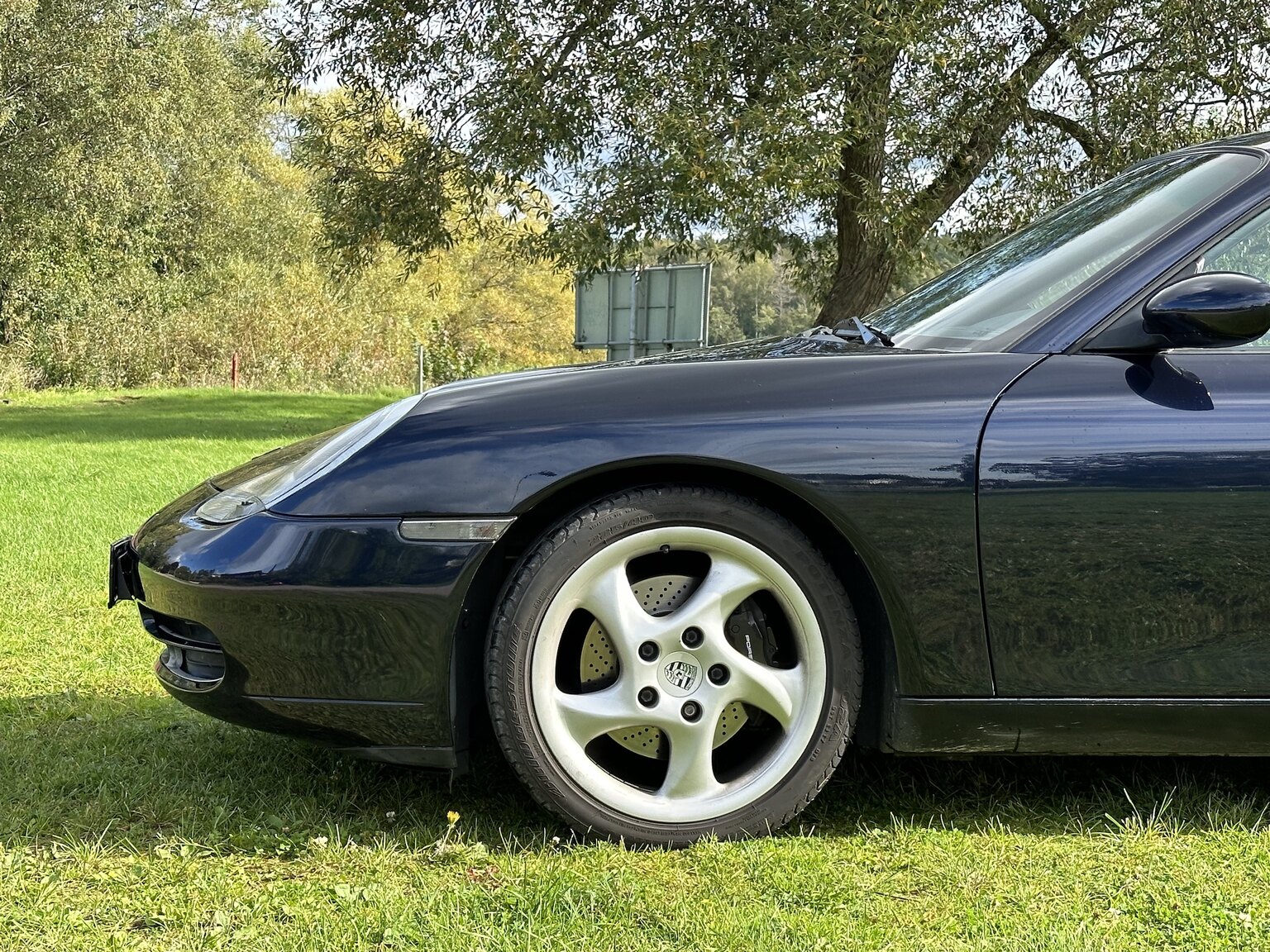 Exteriörbild på 1999 Porsche 911 Carrera