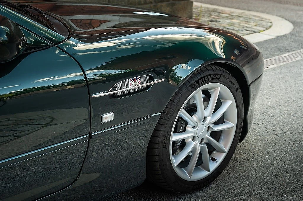 Bild von 2003 Aston Martin DB7 (15)