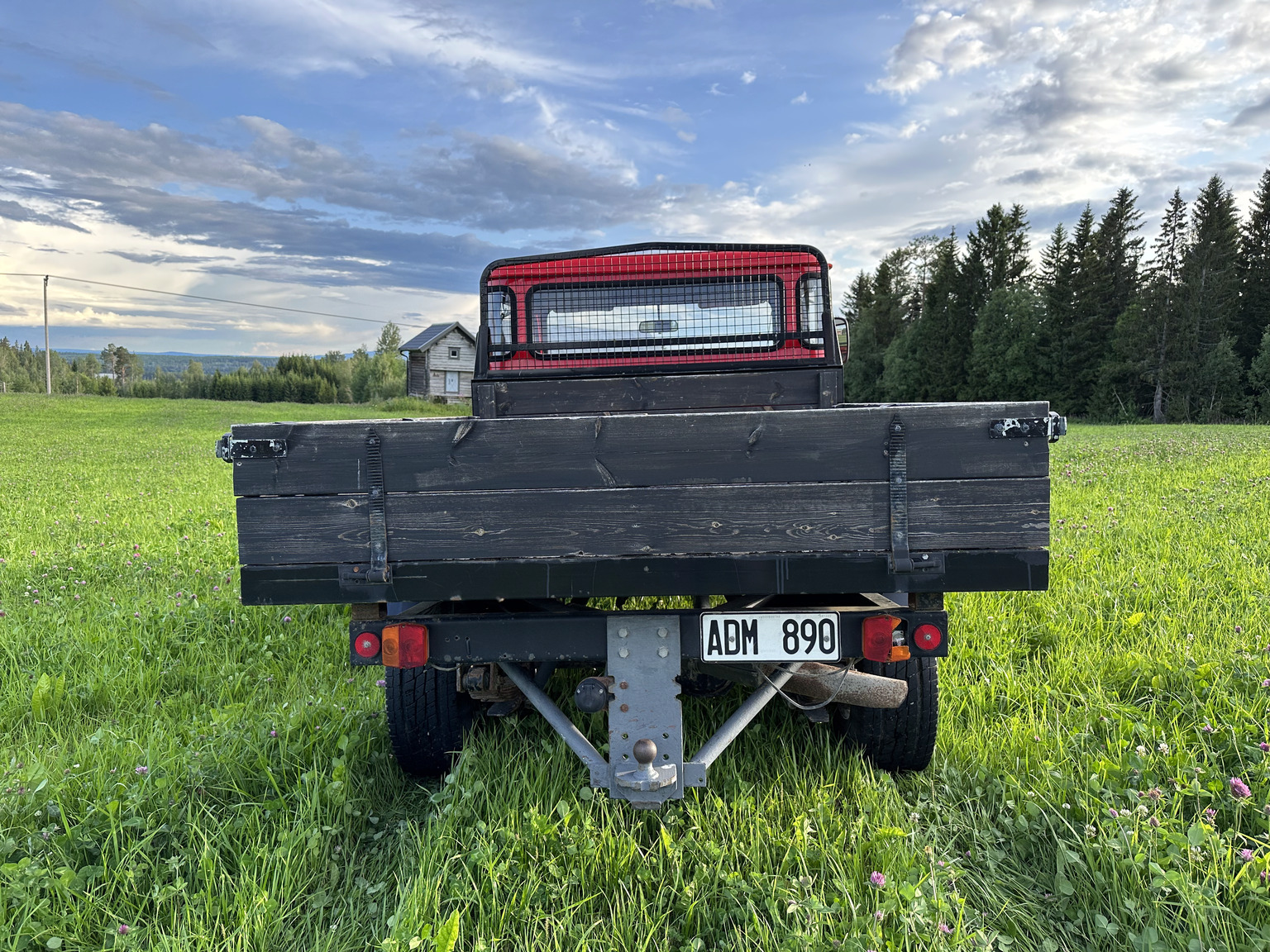 Exterior image of 1982 Toyota Landcruiser Utility (33)
