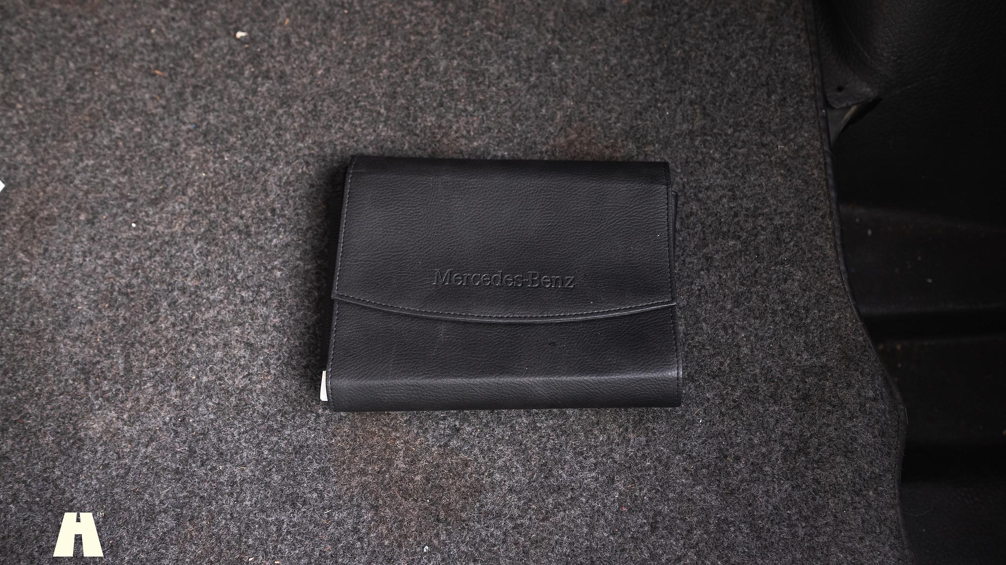 Dokumentation för 1985 Mercedes-Benz 200 Series 3  (1)