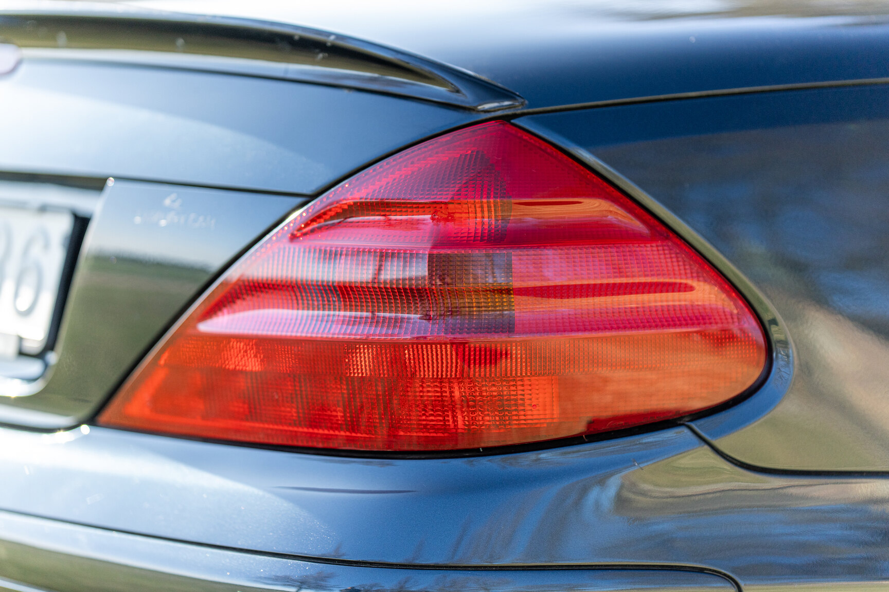 Exterior image of 2002 Mercedes-Benz SL 500