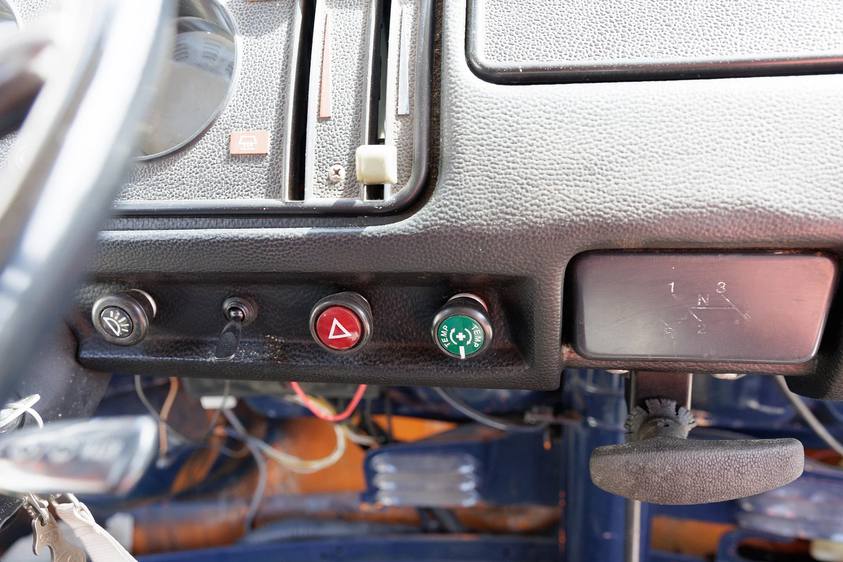 Interior image of 1973 Volkswagen Typ 2 Transporter T2 (35)