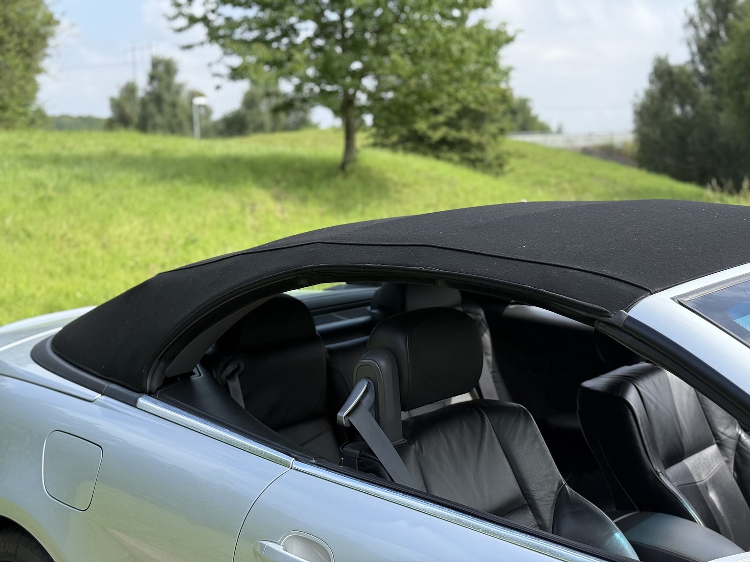 Exteriörbild på 2004 BMW 645Ci Convertible