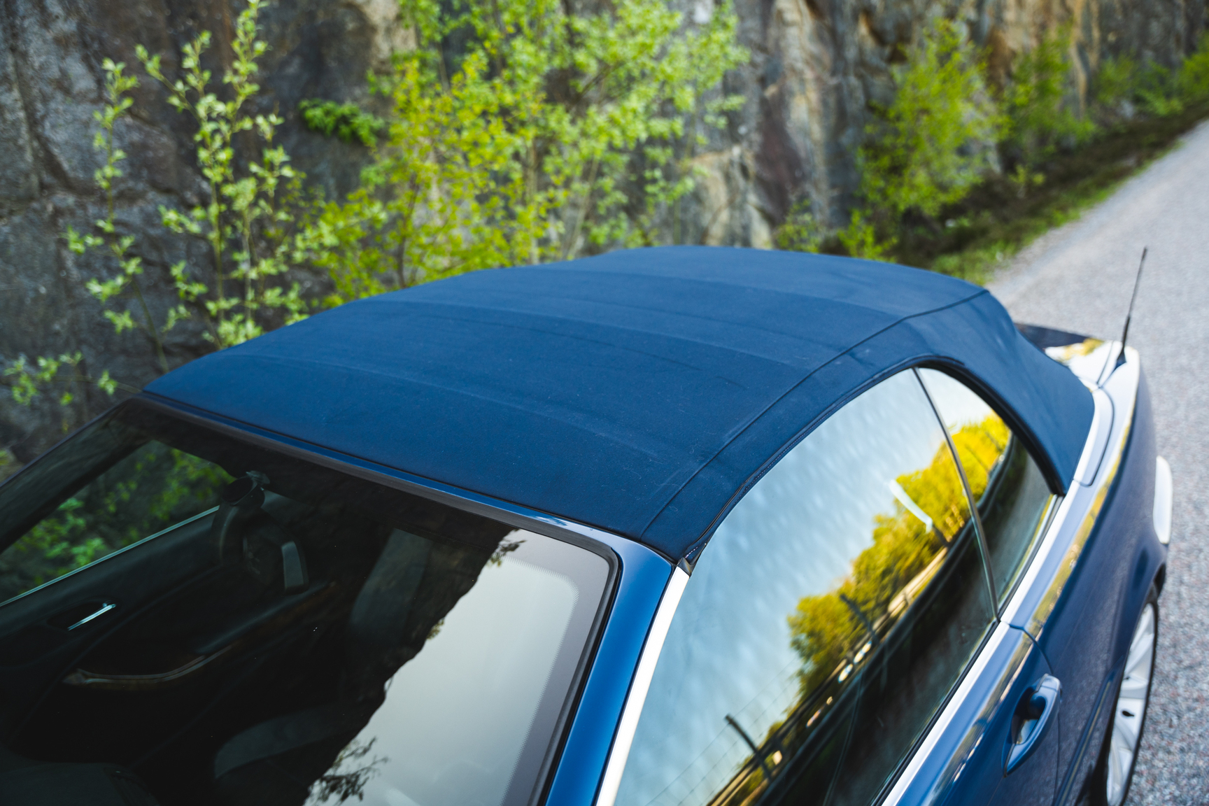 Exteriörbild på 2001 BMW E46 325 Cabriolet