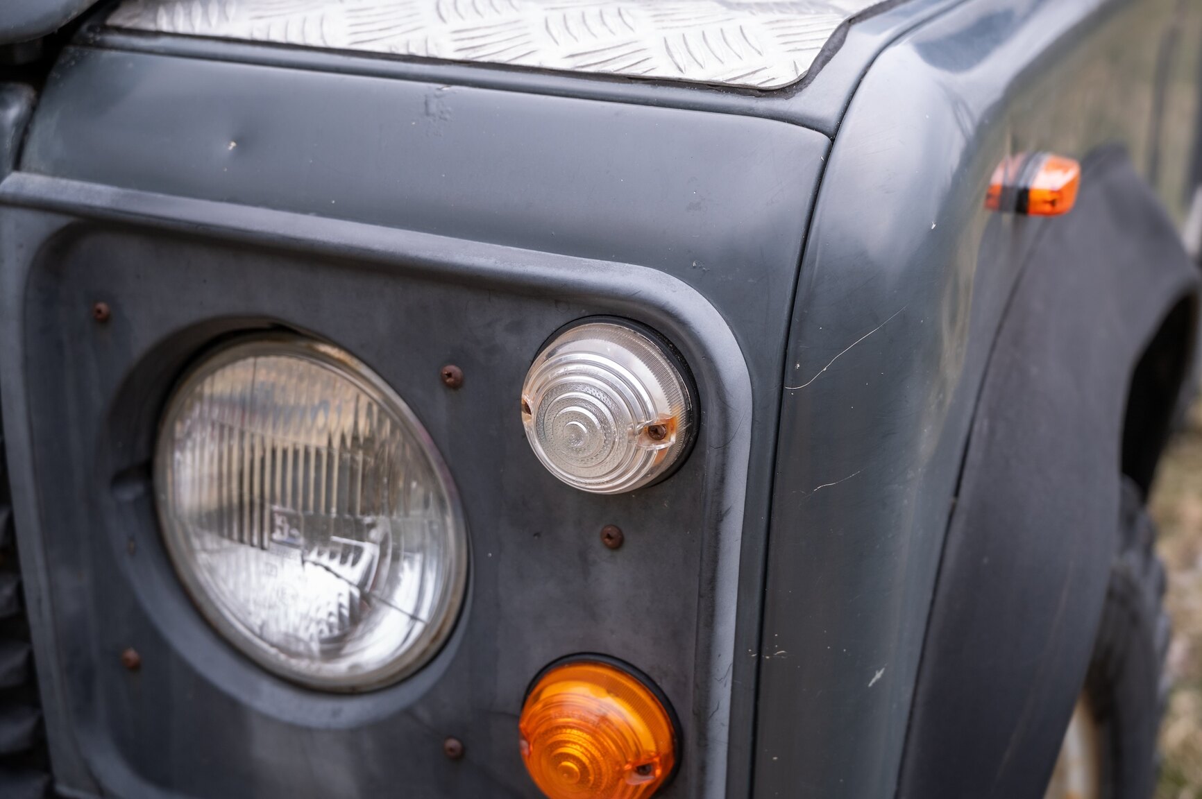 Exterior image of 1986 Land Rover 90 2.5D