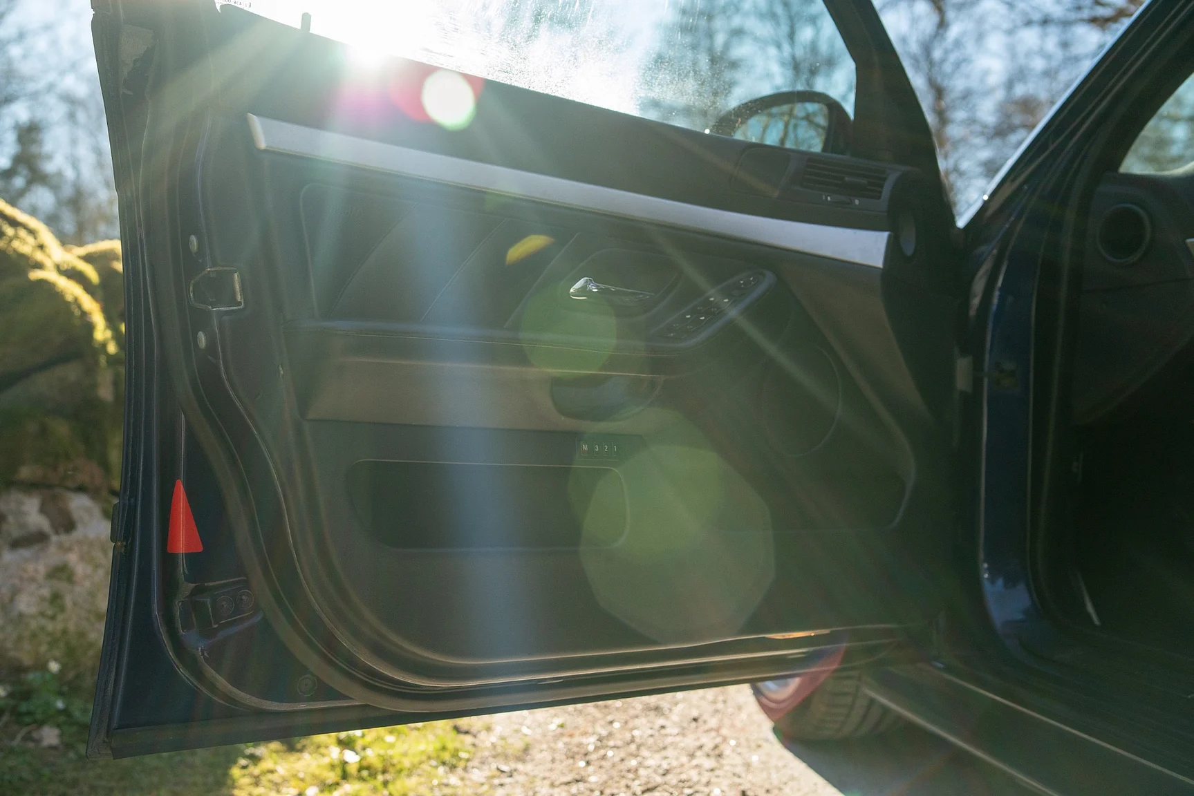 Interior image of 1996 BMW 540iA (4)