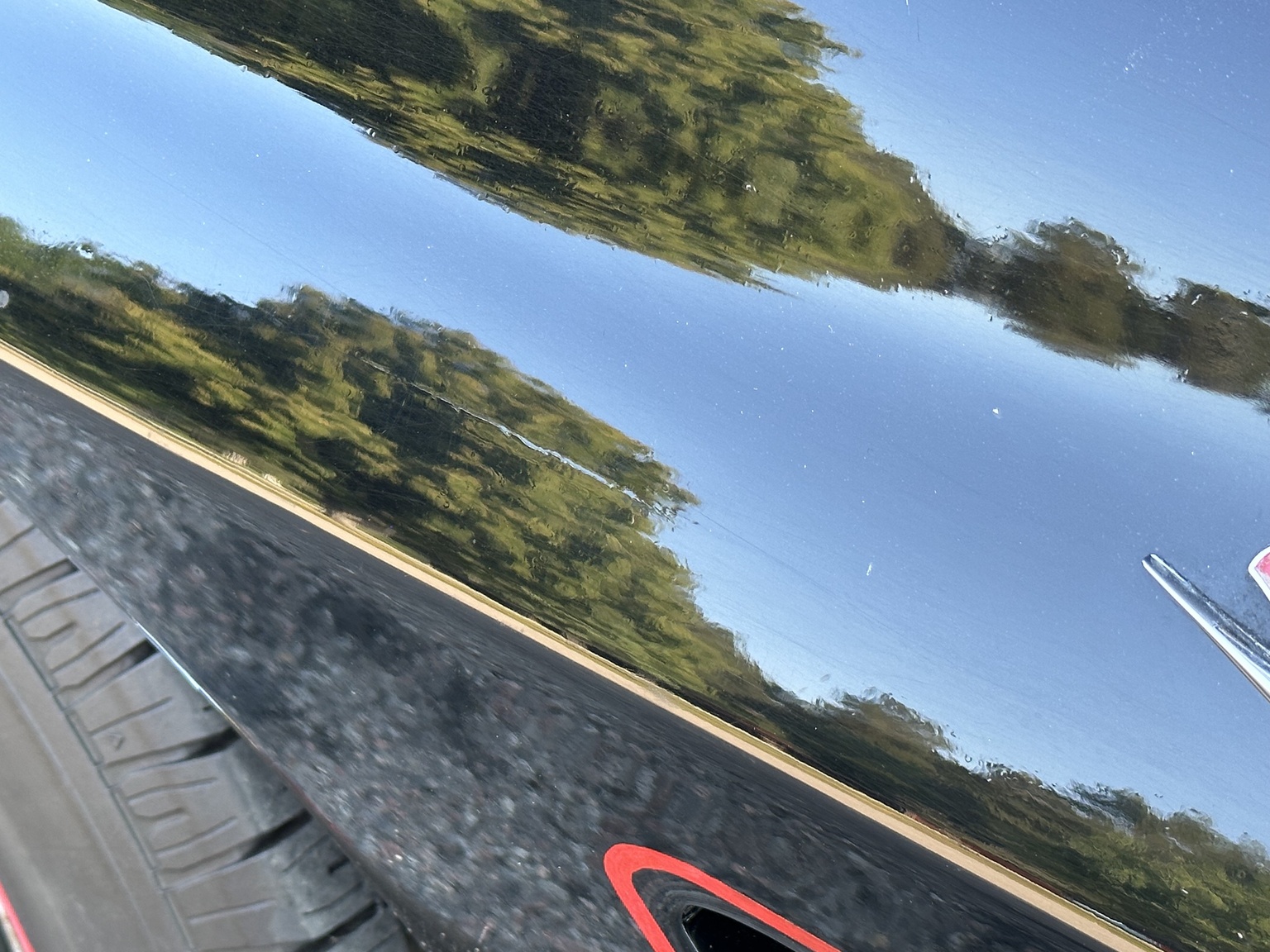 Exterior image of 1964 Corvette C2 Stingray Cabriolet (12)