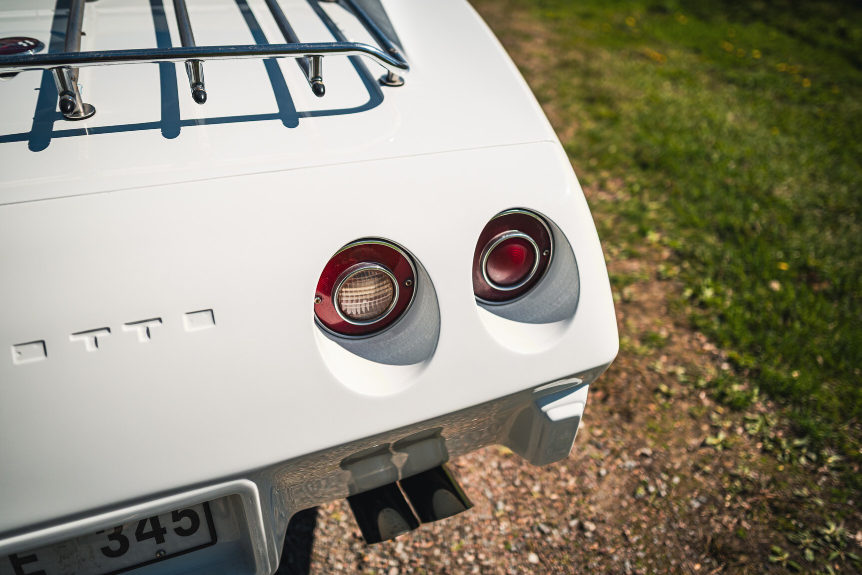 Exterior image of 1975 Chevrolet Corvette Stingray (22)