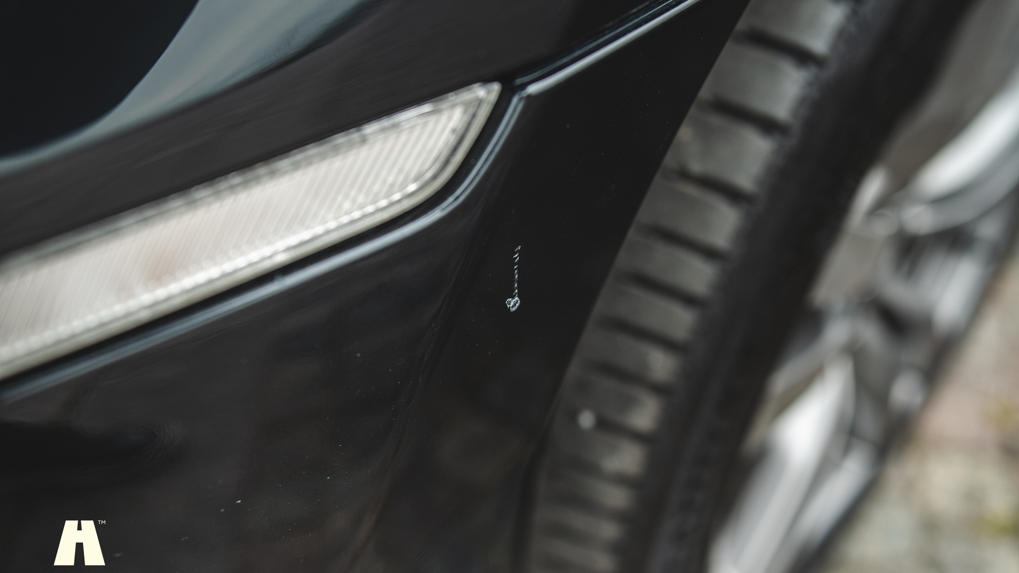 Exterior image of 2010 BMW X6 M Ferrita 555HK (65)