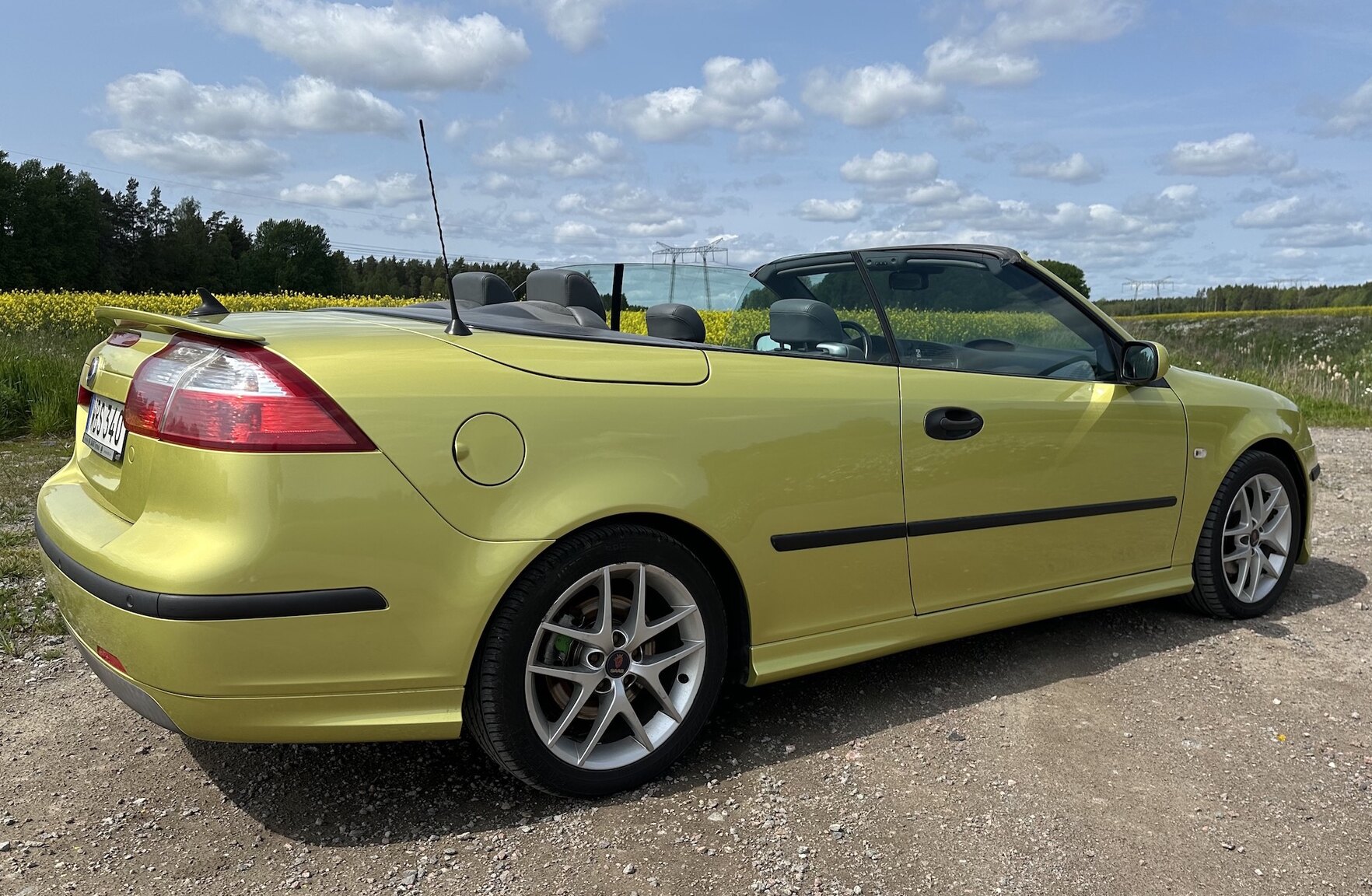 Exterior image of 2004 SAAB 9.3 Aero Convertible 2.0T