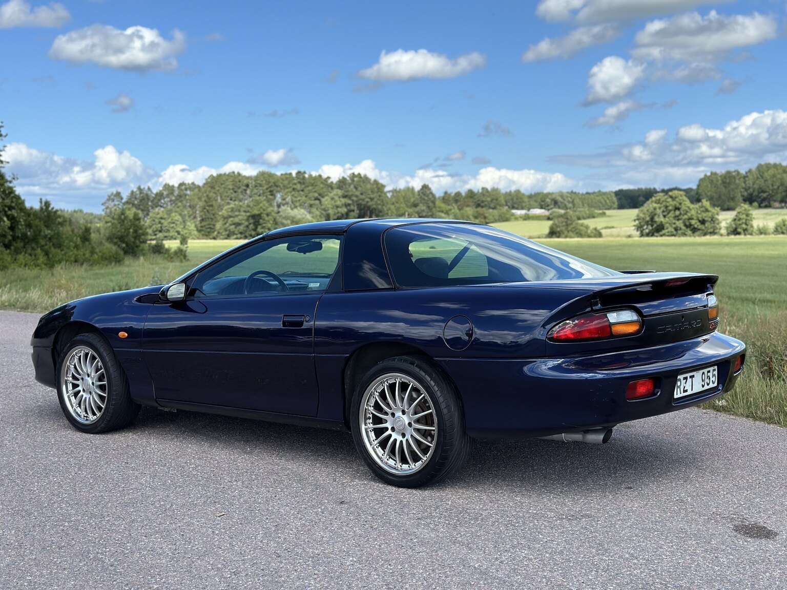 Exteriörbild på 1999 Chevrolet Camaro Z28