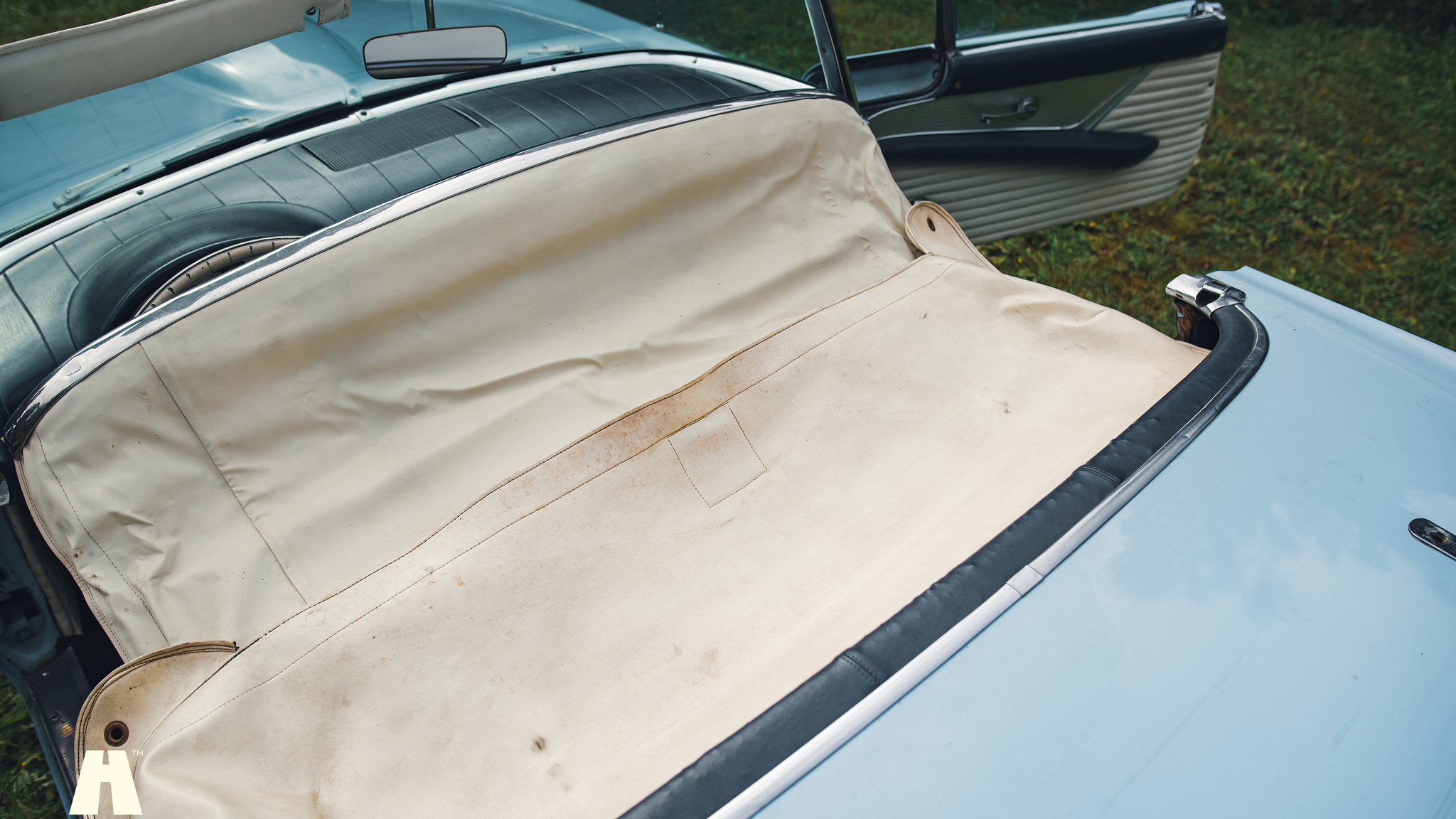 Exterior image of 1957 Ford Thunderbird D-Code