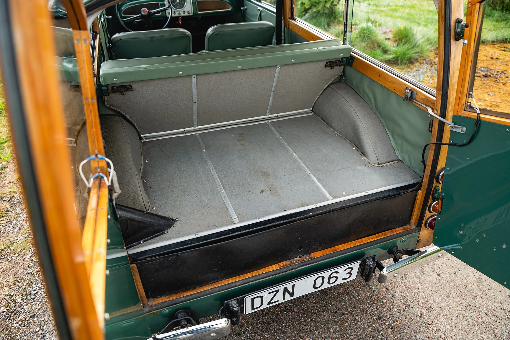 Innenraumfoto von 1968 Morris Minor Traveller (63)