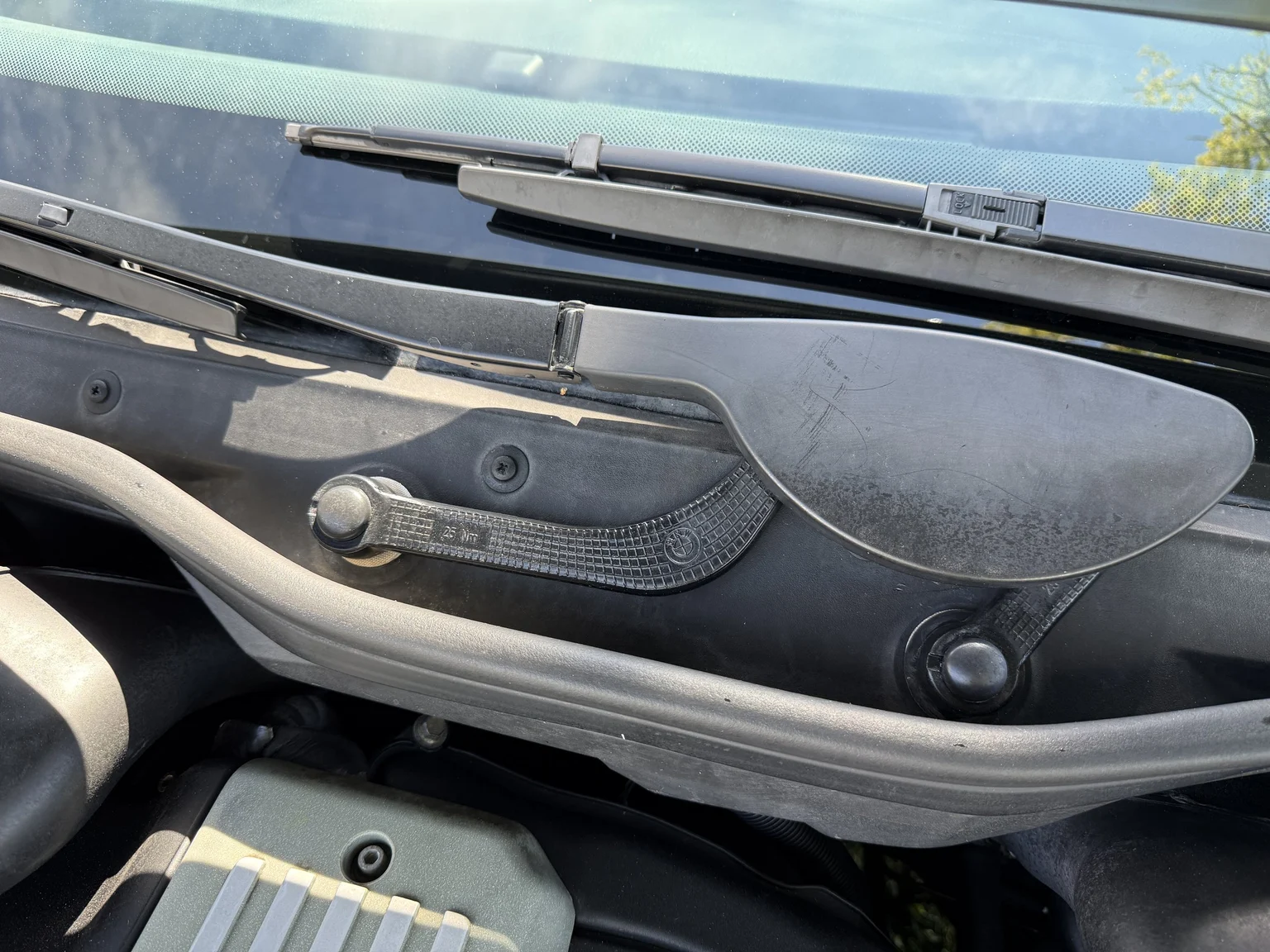 Image of 2003 BMW 525d Sedan (17) mechanics